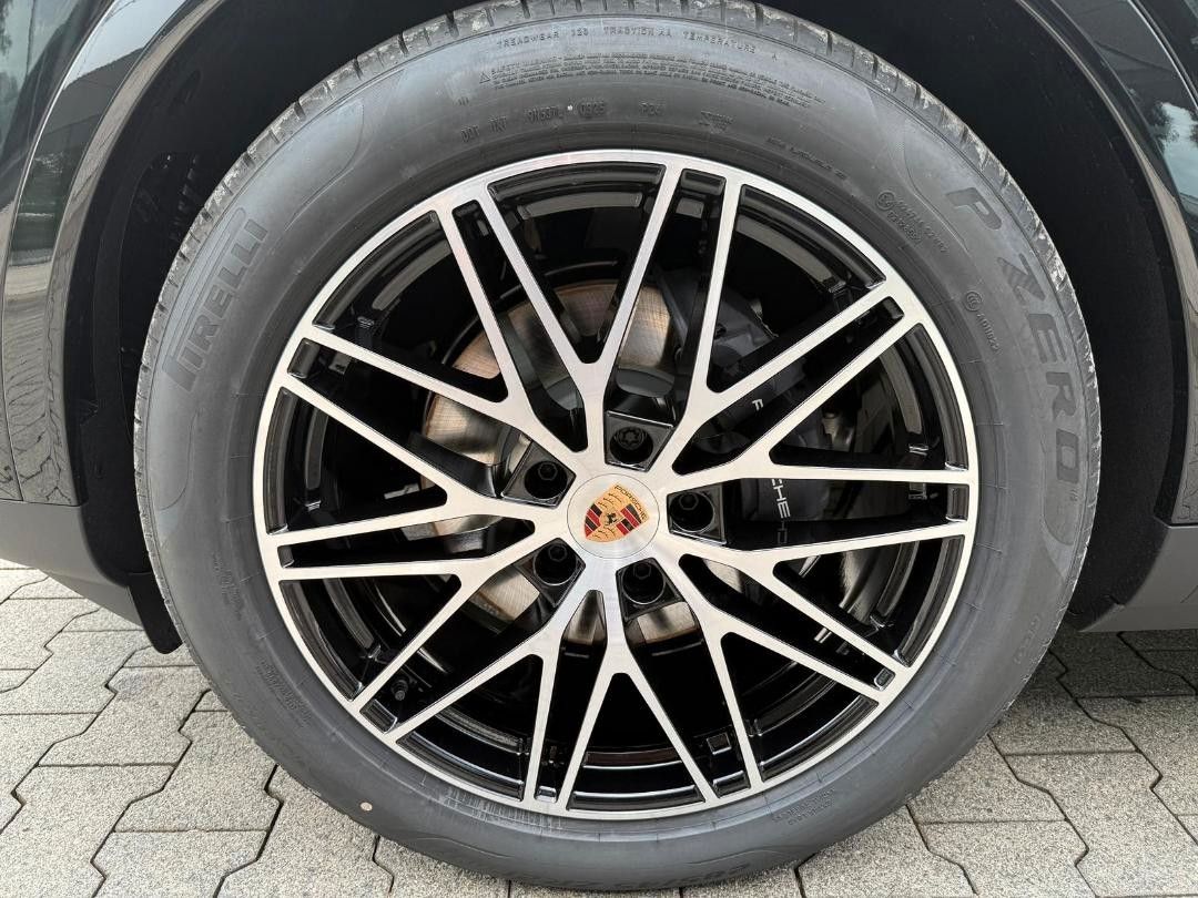 Porsche CAYENNE COUPE 360°AIR/INNO/HUD/BOSE/PANO/BF-DISP