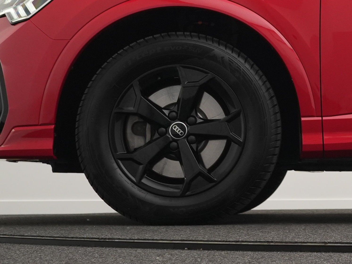 Audi Q3 S line 40 TFSI quattro S tr. *AHK*StdHZ*19''*