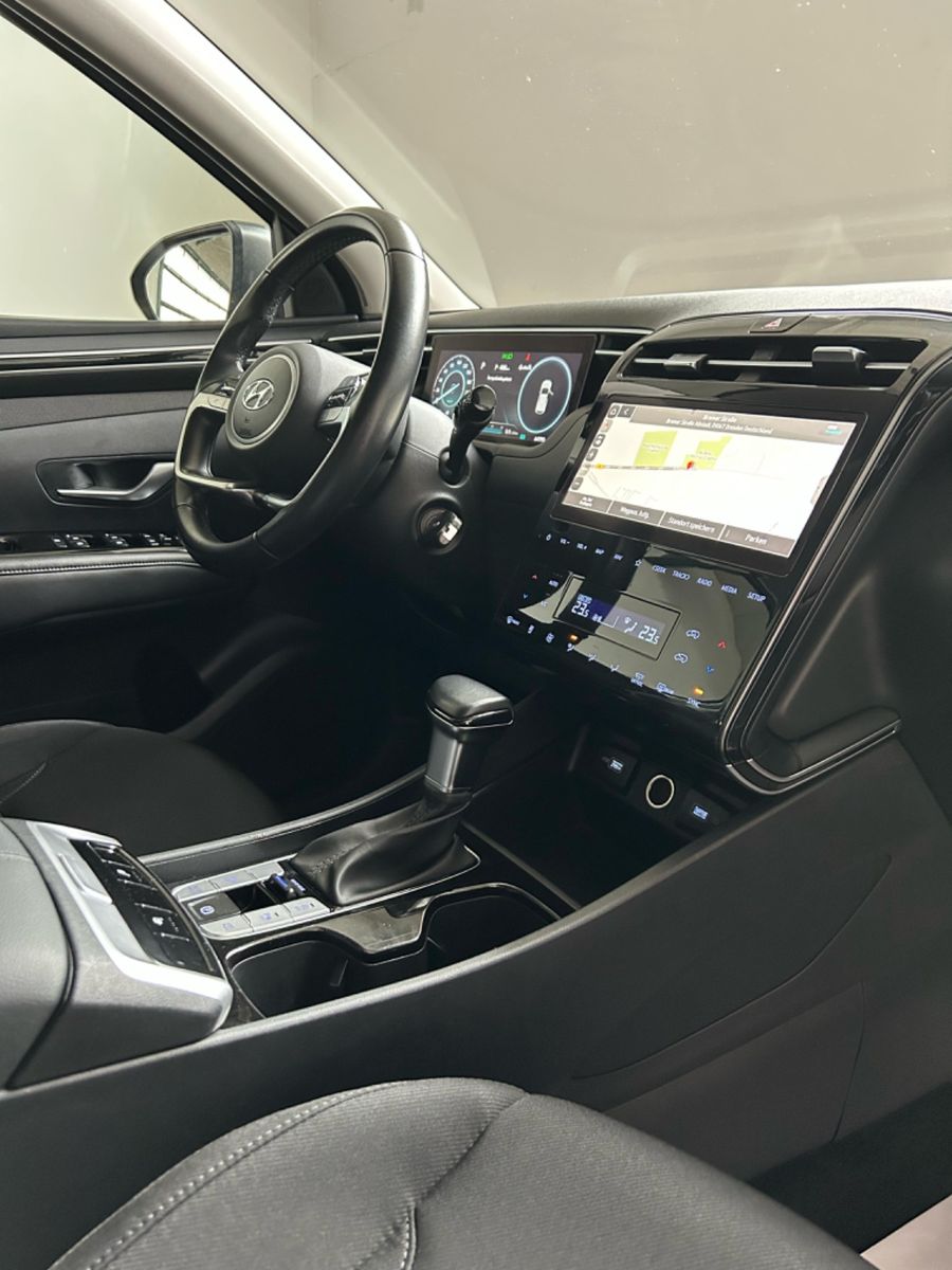 Hyundai Tucson - Samsaru's Car Outlet