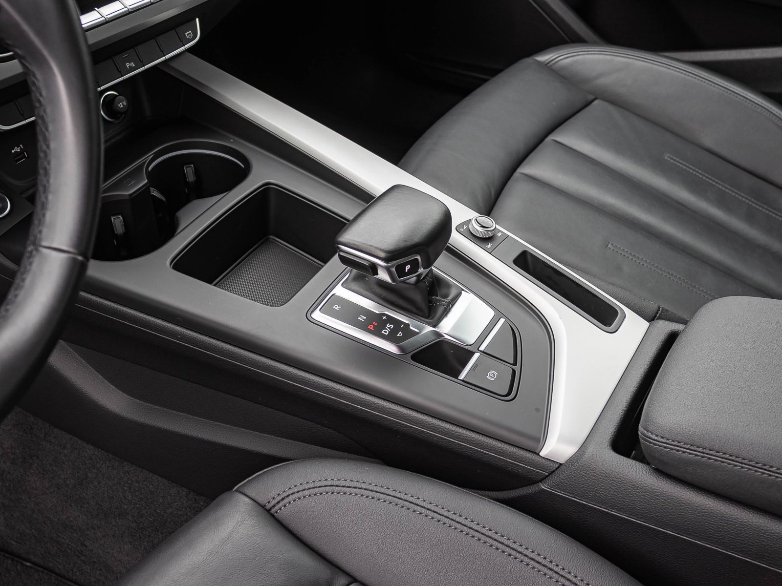 Audi A4 Avant 35TFSI Stronic - Samsaru's Car Outlet
