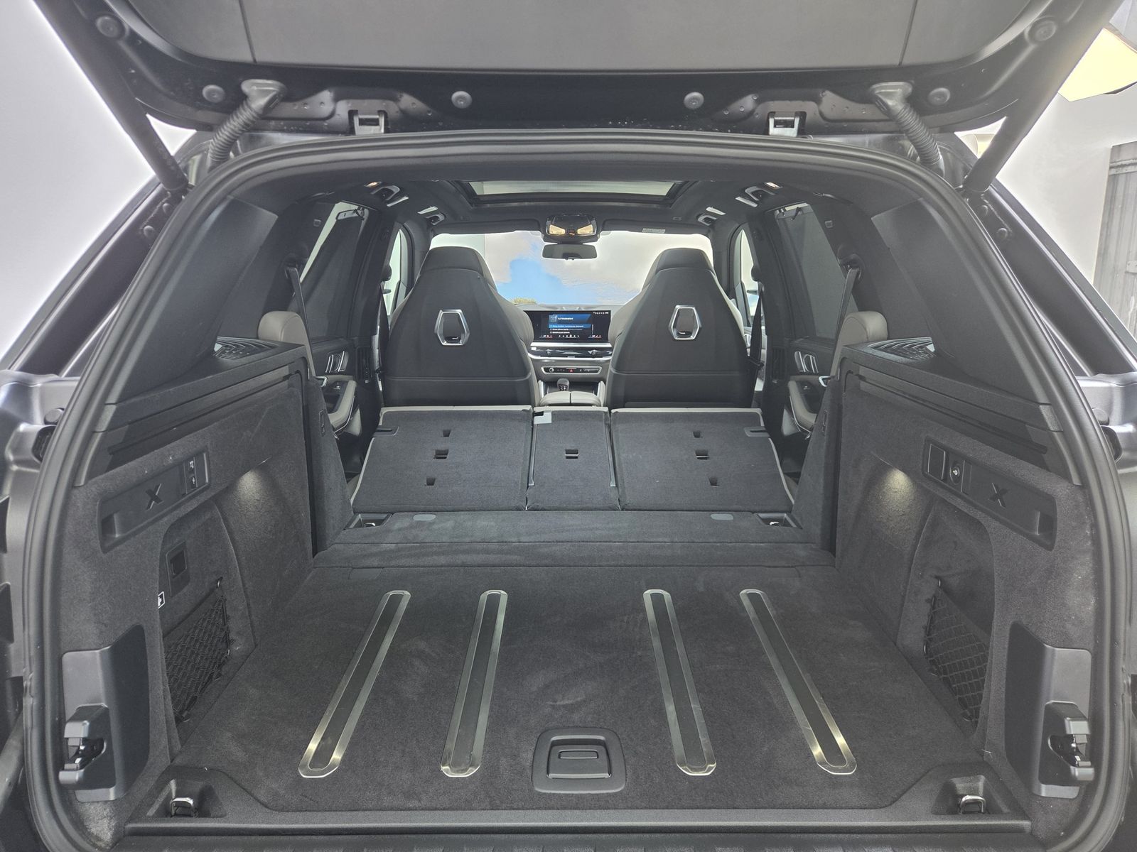 BMW X5 M Competition Matt AHK Sky B&W Carbon UPE196