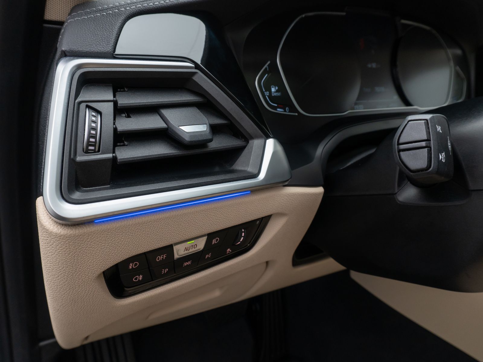 BMW 320d Luxury Line - Samsaru's Car Outlet