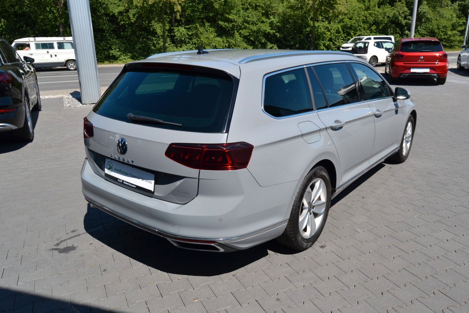 Volkswagen Passat TDI 200 PS AHK Matrix ab 5,49% Finz!