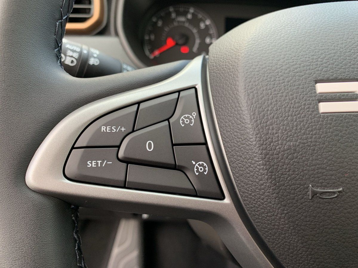 Dacia Duster TCe 150 EDC - Samsaru's Car Outlet