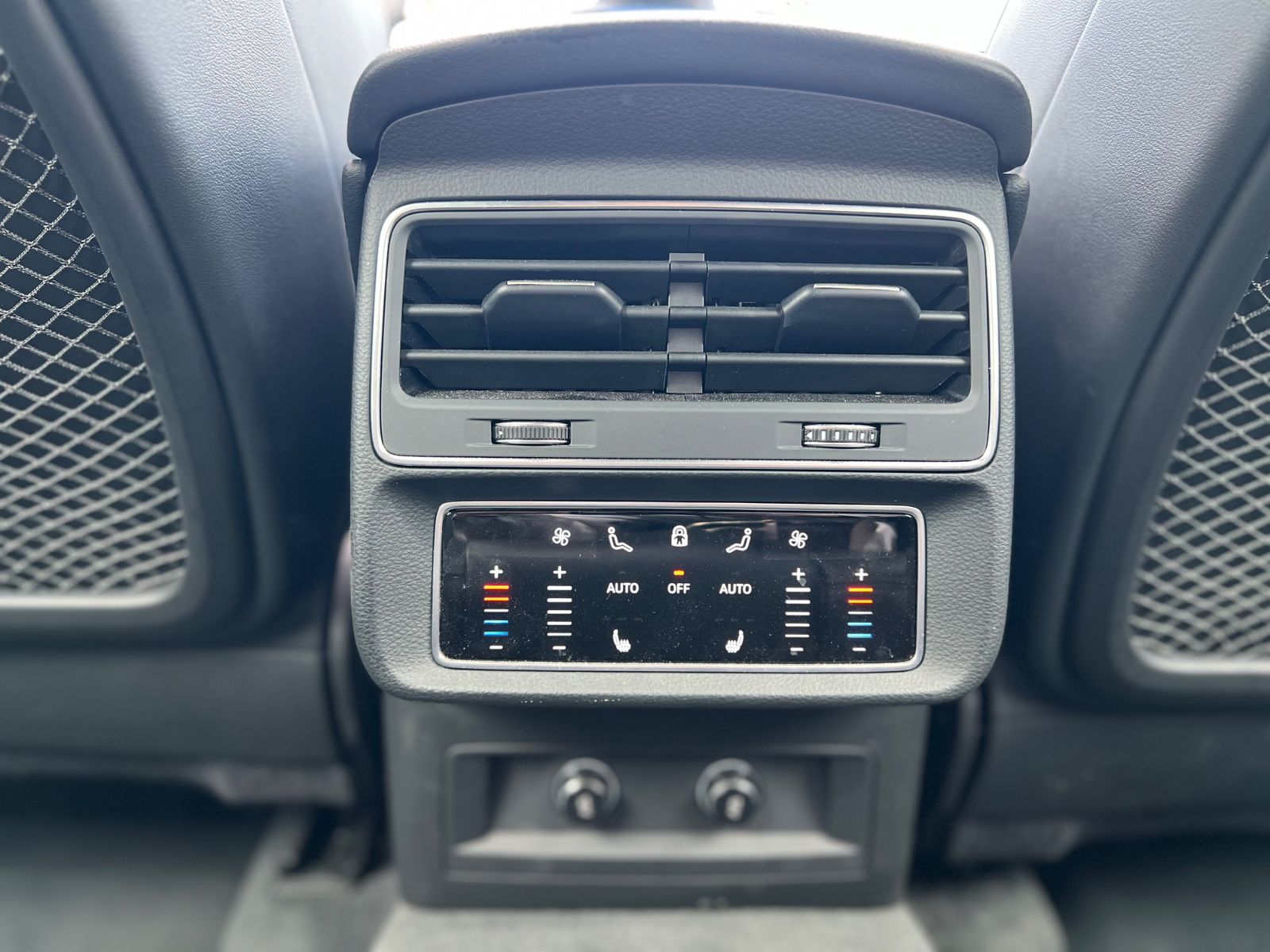 Audi Q8 50 TDI quattro*S-LINE* Panorama*SOFT-CLOSE*