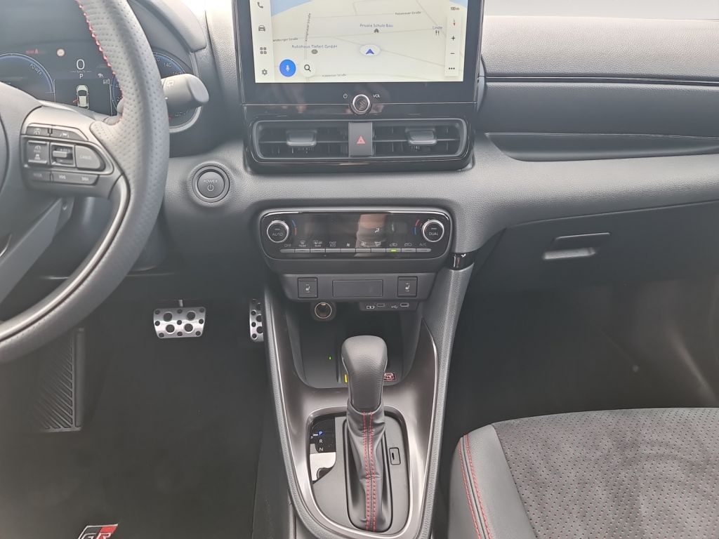 Toyota Yaris Hybrid 130 1.5 GR SPORT