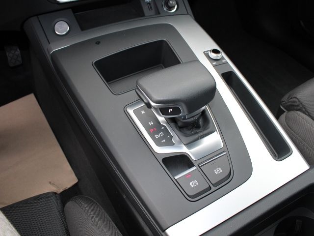 Audi Q5 40 TDI quattro S line Black -PANO-AHK-MATRIX-