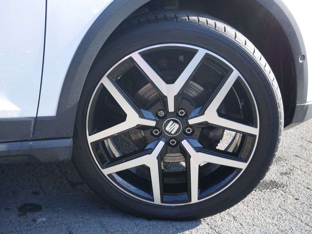 Seat Arona 1.0 TSI FR DSG - Samsaru's Car Outlet