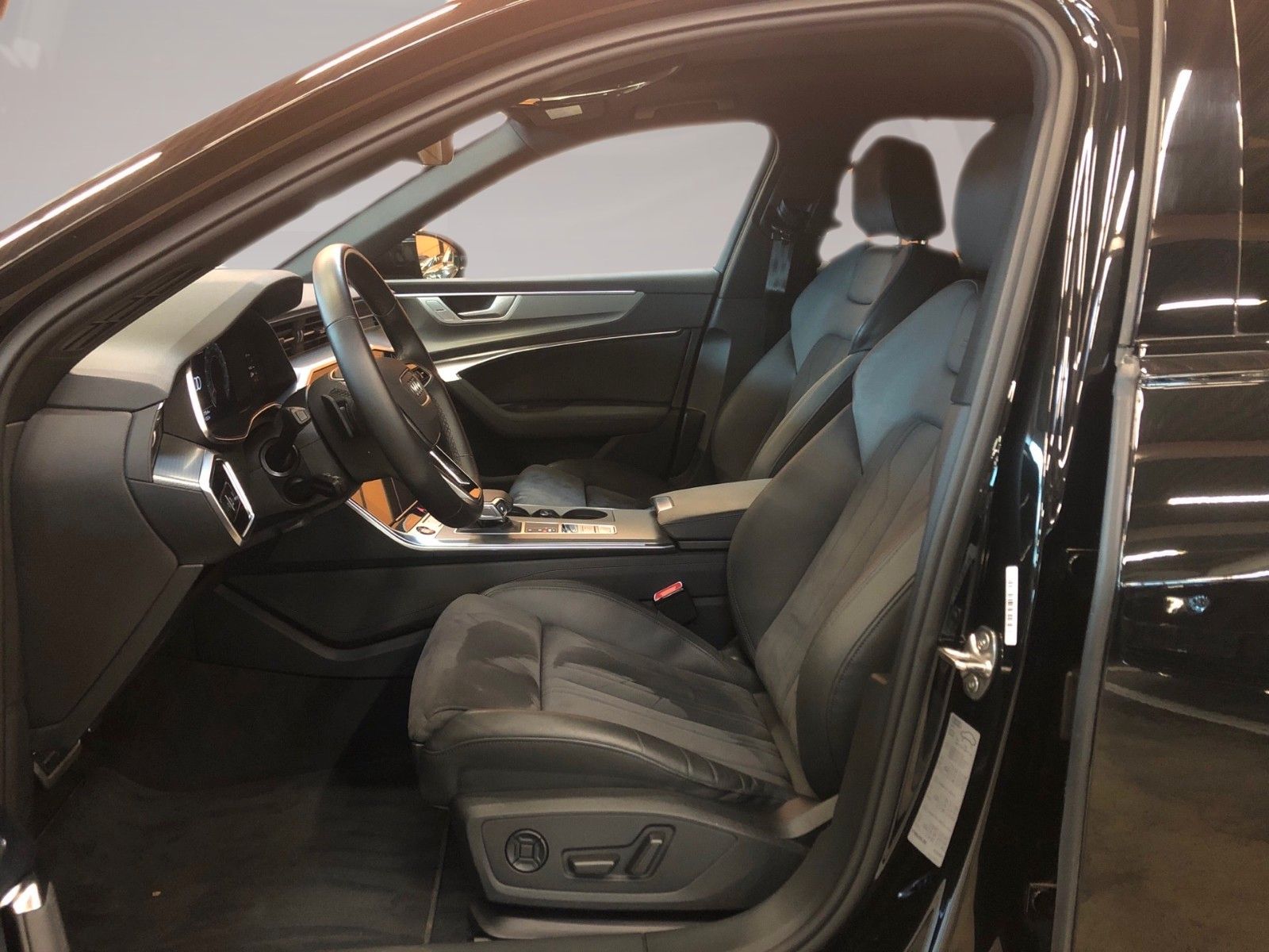 Audi A6 allroad 55 TFSI quattro - Samsaru's Car Outlet