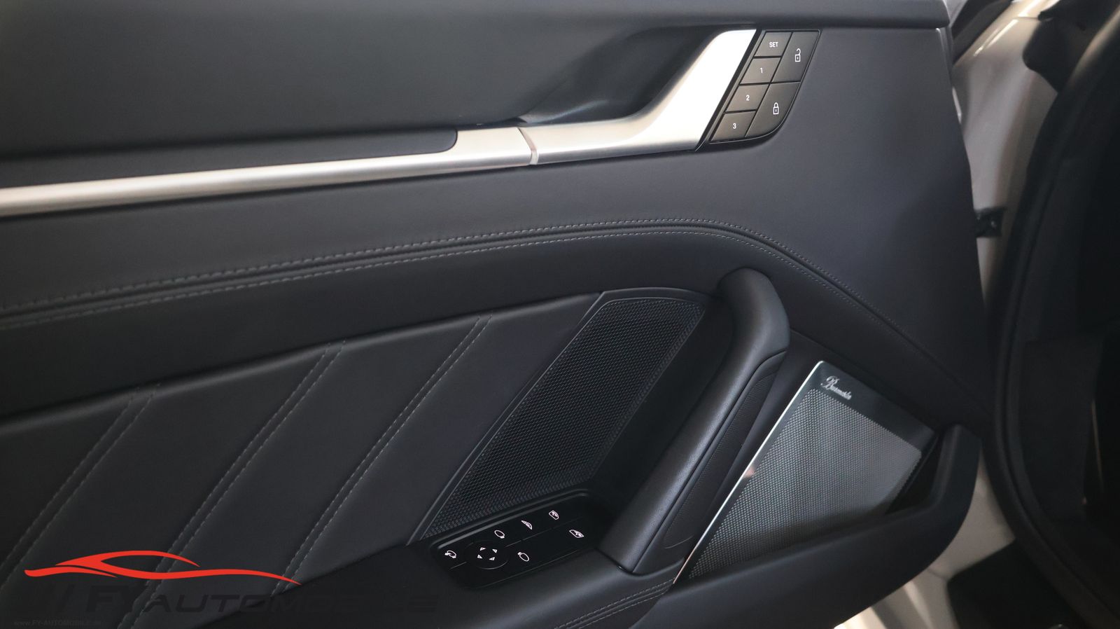 Porsche 992 Turbo S Cabriolet Lift* Keramik* Garantie*