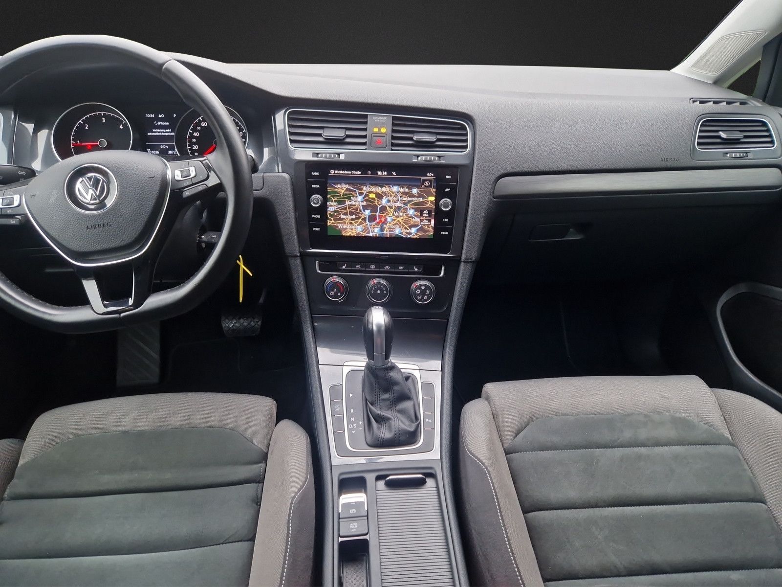 Volkswagen Golf VII Lim. Comfortline - Samsaru's Car Outlet