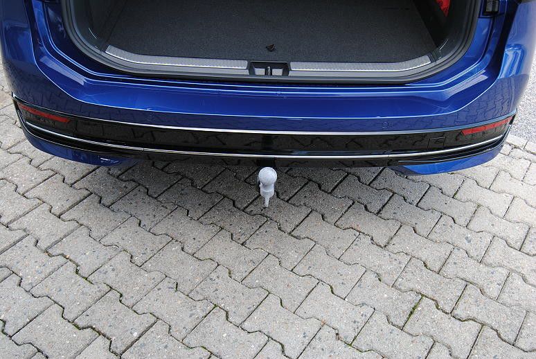 Volkswagen Passat 1.5 eHybrid DSG Elega.AHK.Navi-Max.HUD