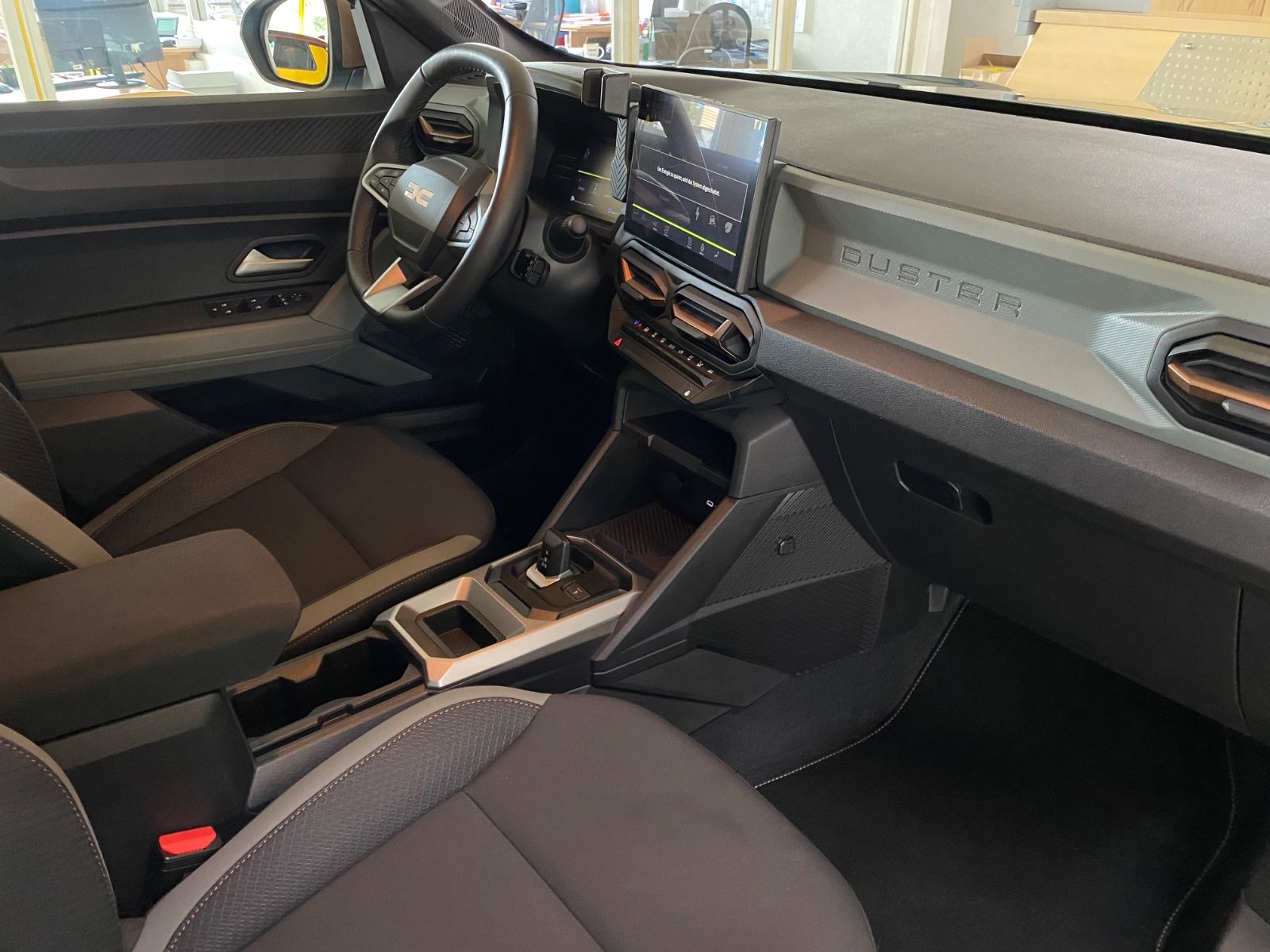 Dacia Duster III Hybrid 140 Extreme - Samsaru's Car Outlet