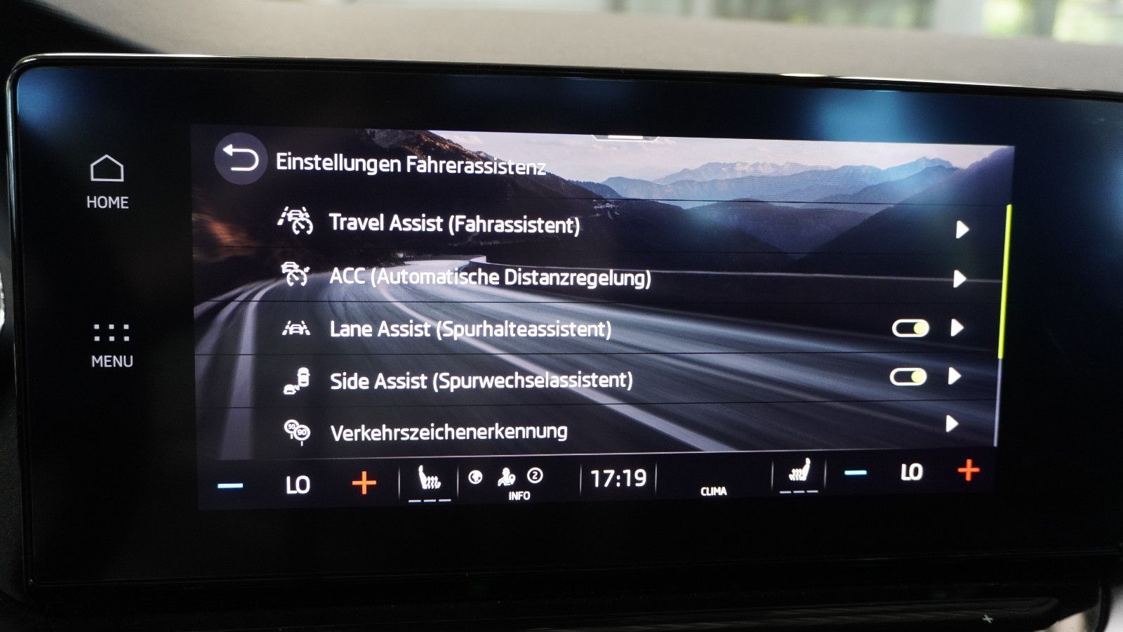 Skoda Octavia Combi RS 4x4*AHK*PANO*HUD*ACC