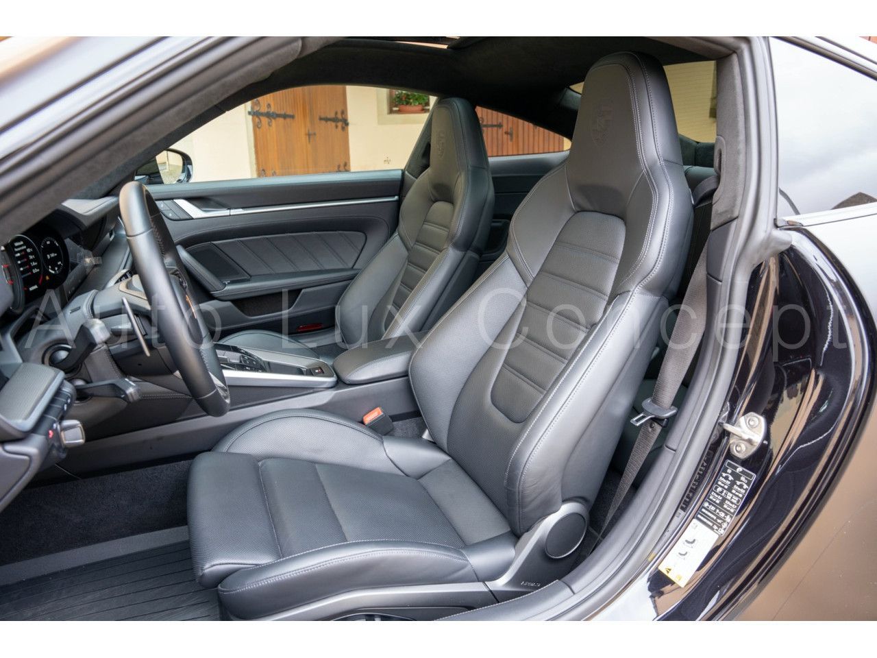 Porsche 992 911 Turbo S Aerokit/Burmester/Lederpaket/Car