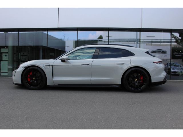 Porsche Taycan GTS Sport Turismo - Bose - Pano - Head up