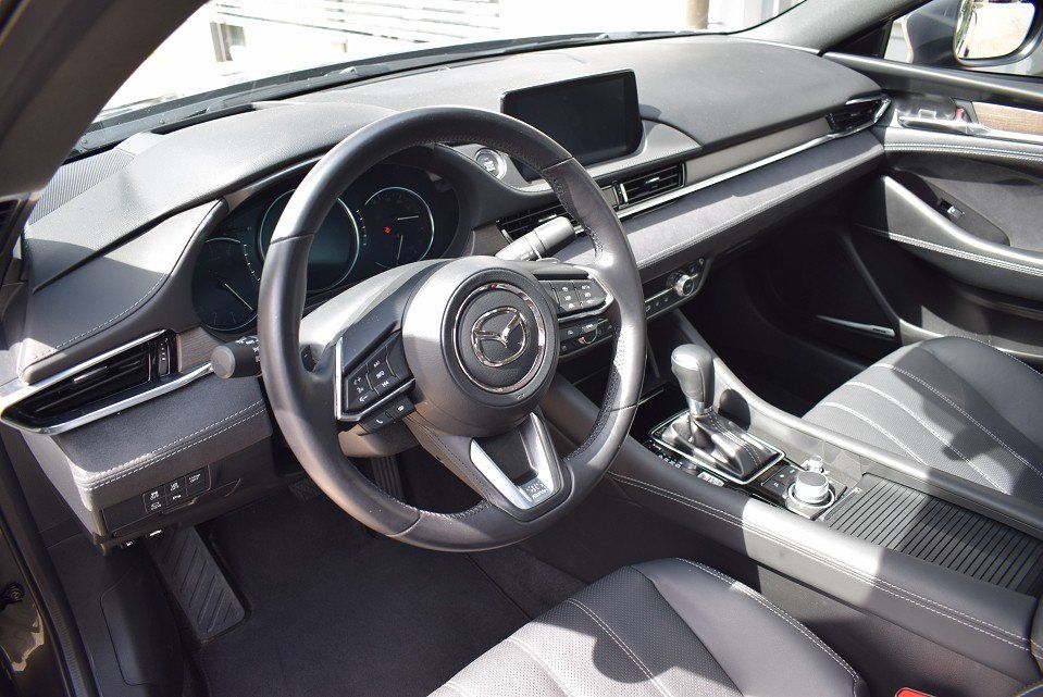 Mazda 6 Lim. 2.5 194PS Takumi Leder Bose Matrix-LED 36