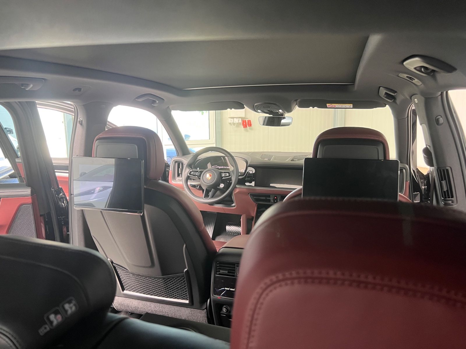 Porsche Cayenne Pano/22"/Head-Up/H- Achs/Masage/TV/RSE