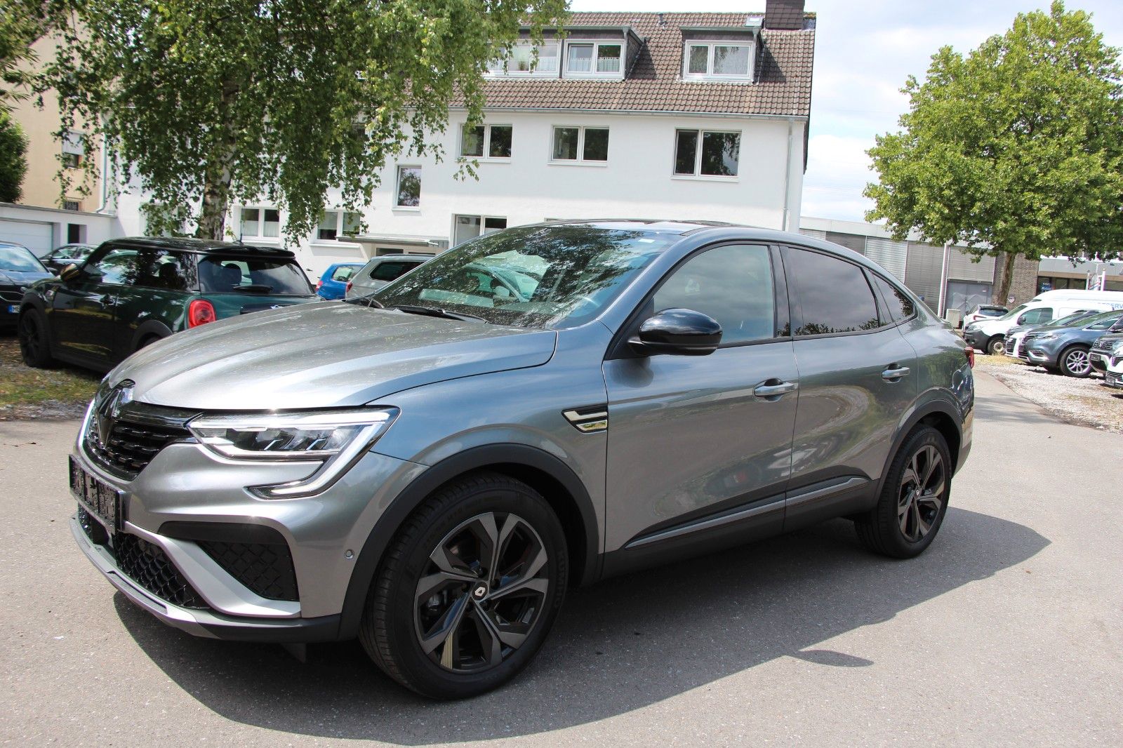 Renault Arkana Full Hybrid 145 E-TECH engineered - Samsaru's Car Outlet