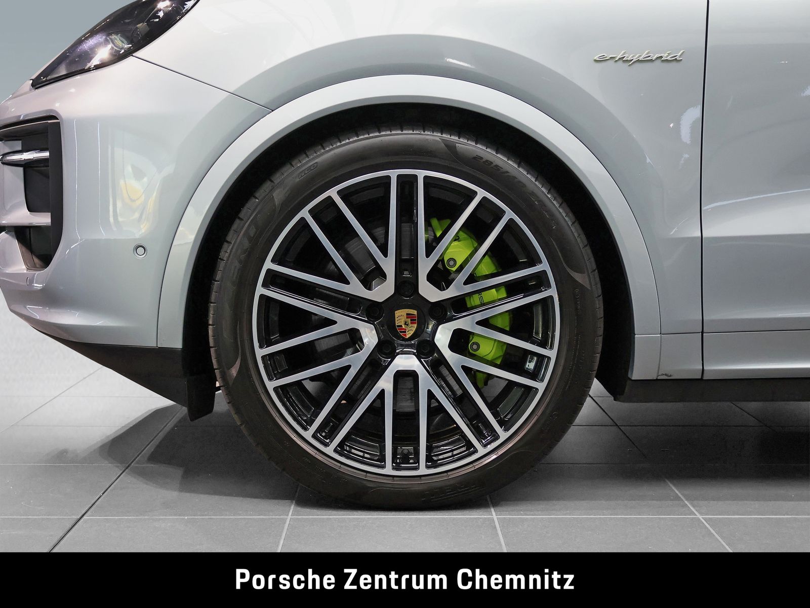 Porsche Cayenne E-Hybrid Luft;Chrono;BOSE;AHZV