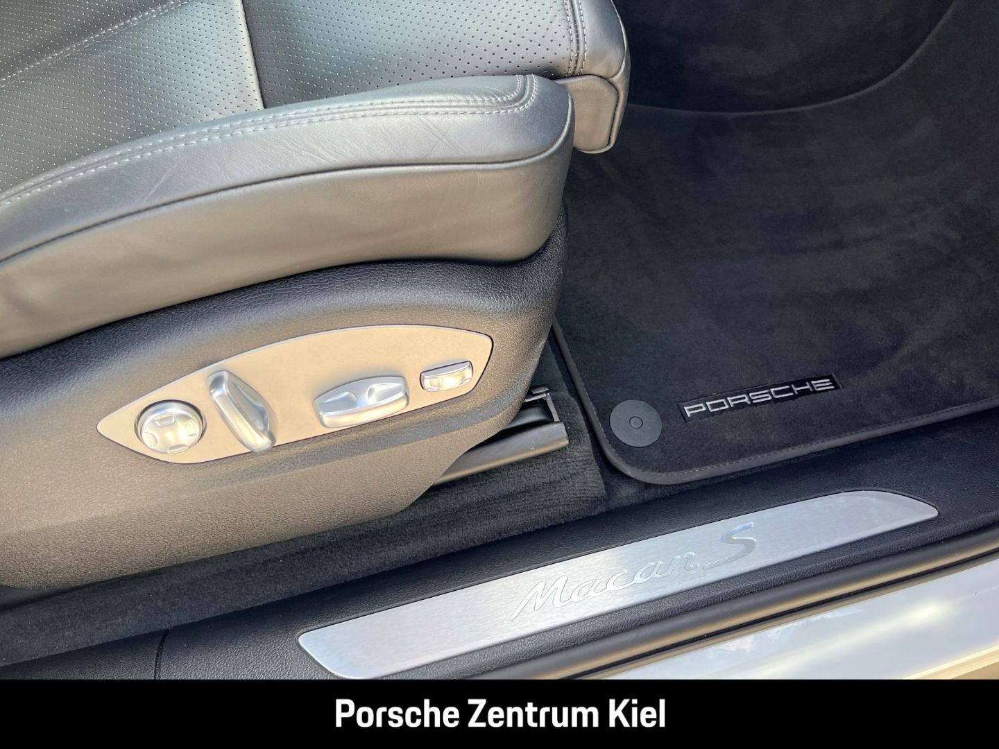Porsche Macan S Standheizung BOSE Luftfederung 21-Zoll