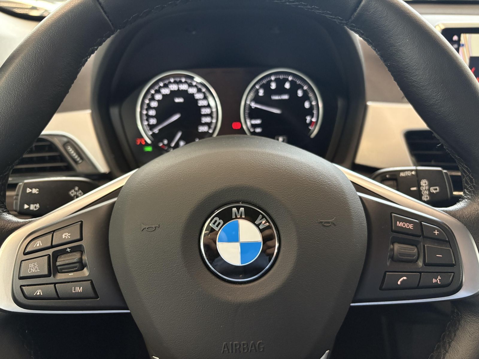 BMW X1 xDrive25e Advantage - Samsaru's Car Outlet
