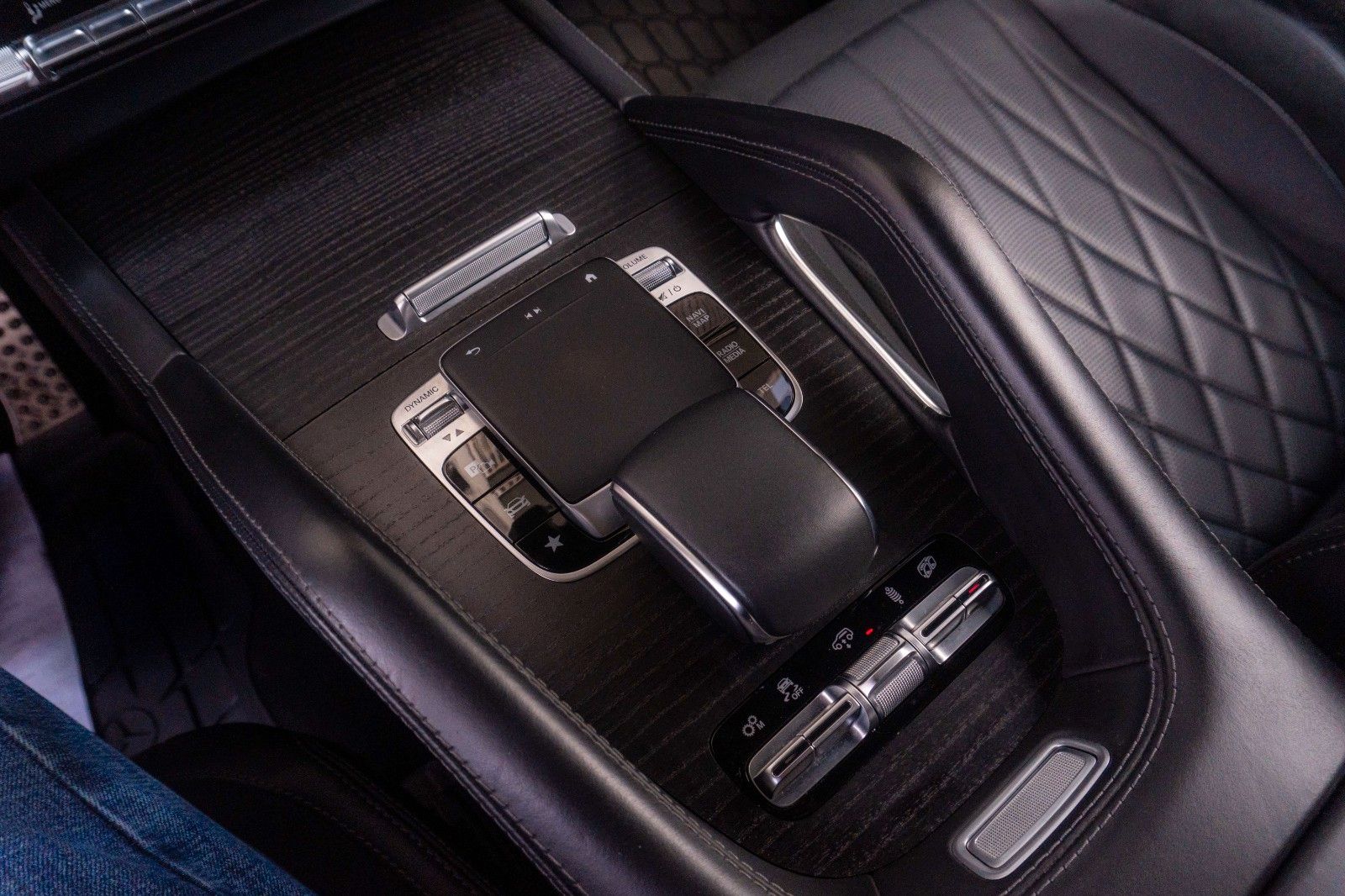 Mercedes-Benz GLE 53AMG_4Matic+_BrabusPak_FI Exhaust_FullBlack