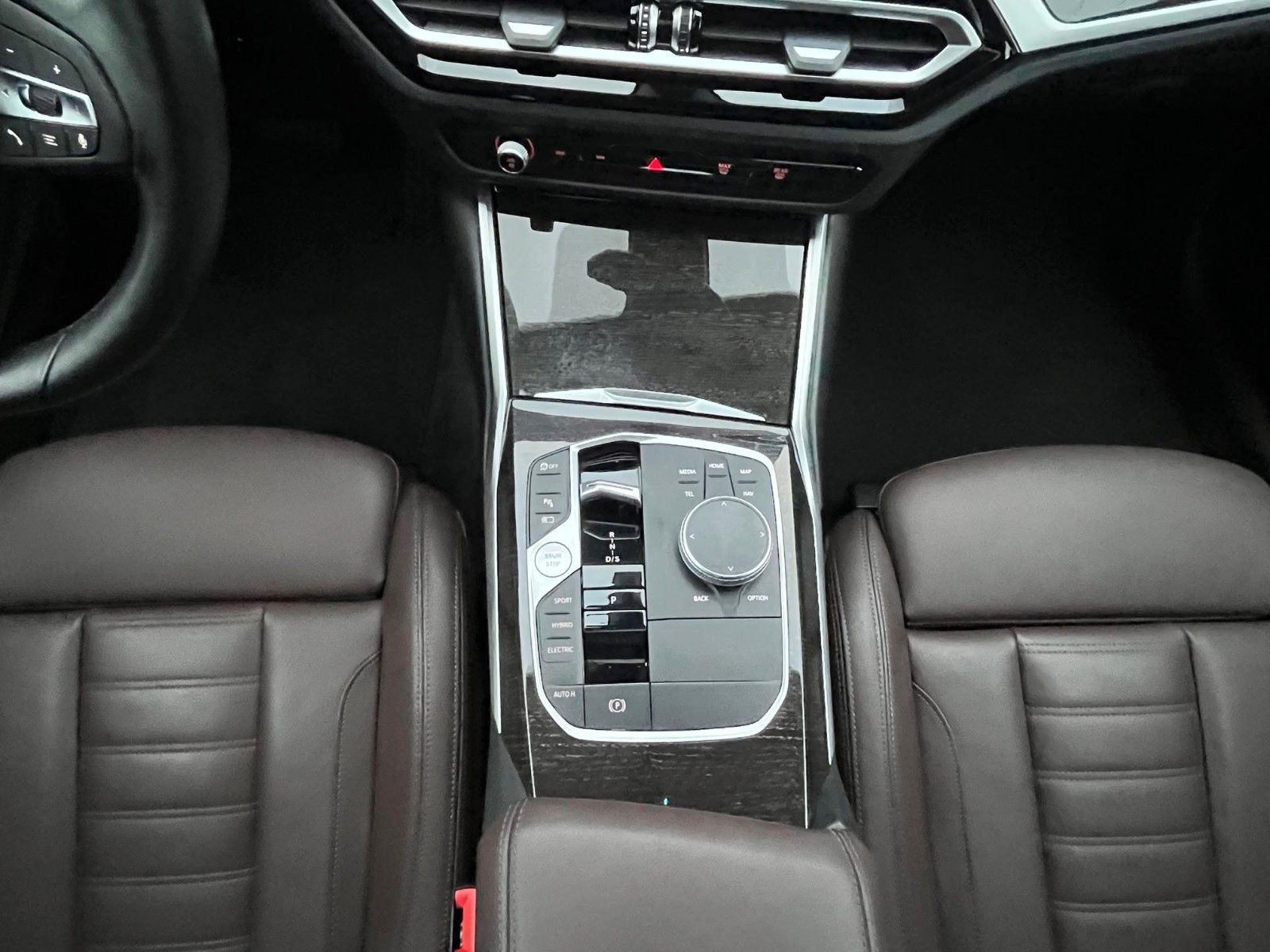 BMW 330e *xDrive*Schiebedach