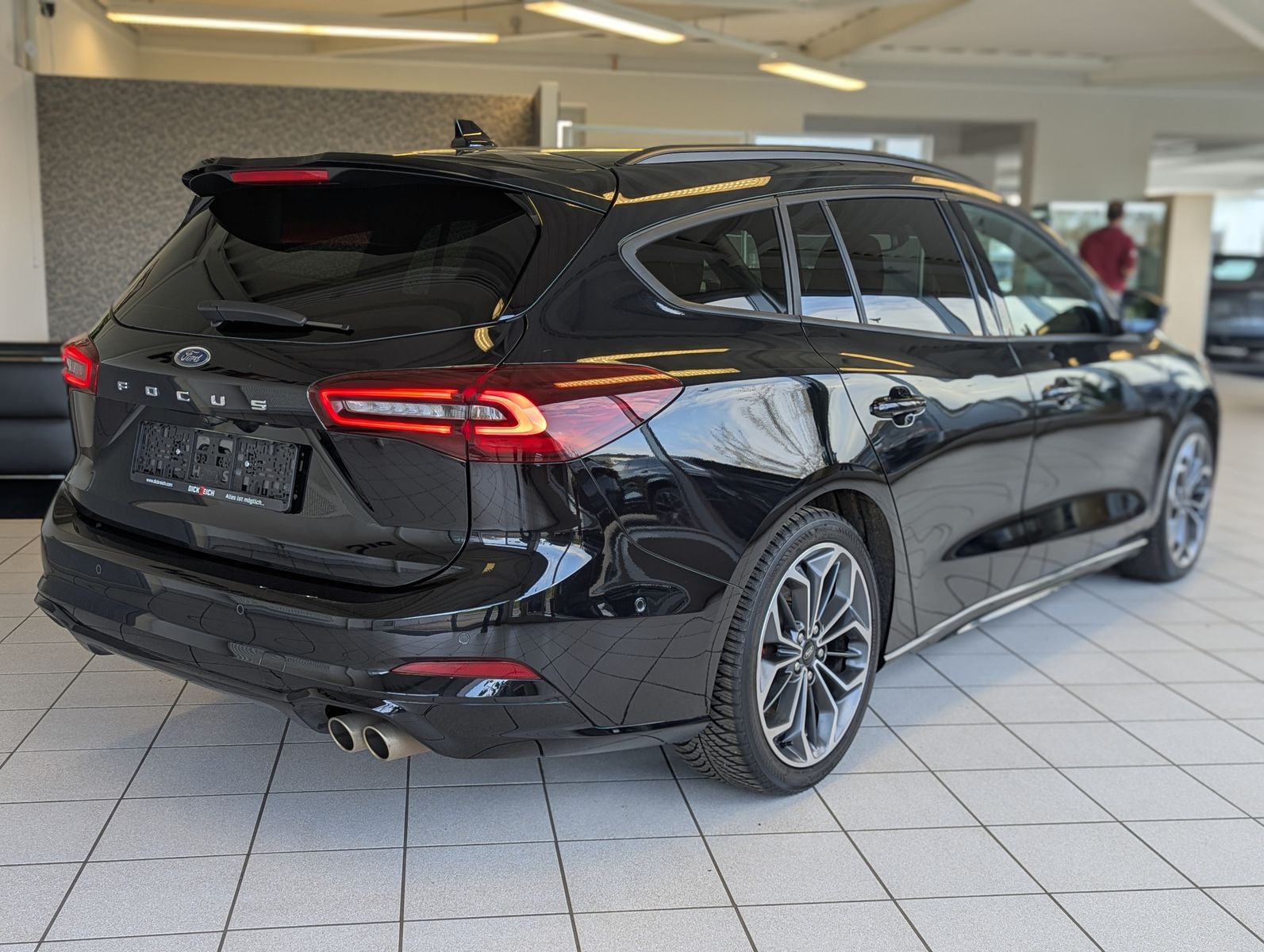 Ford Focus 1.0 ST-Line X Styling Matrix B&O Pano 18"