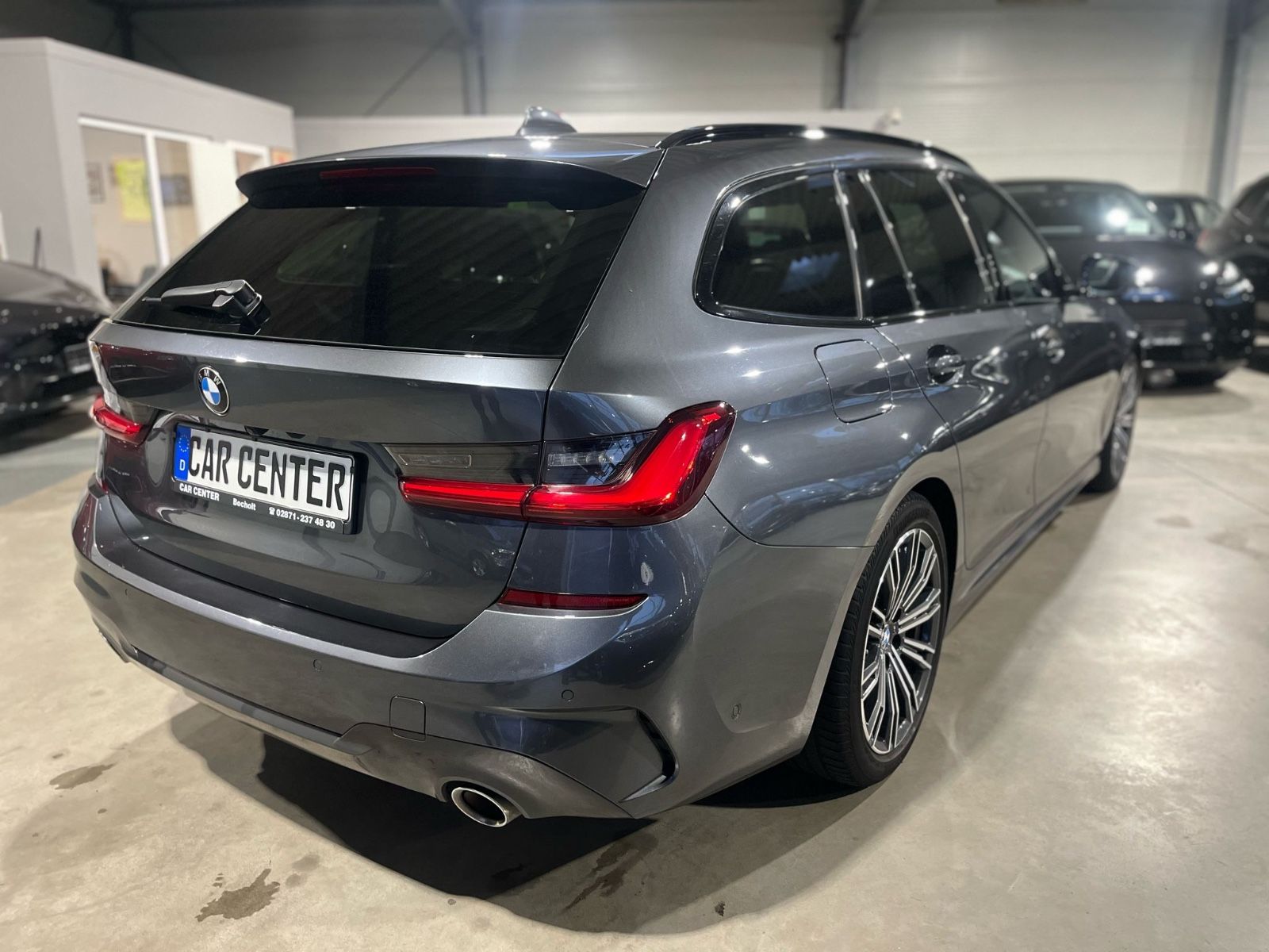 BMW 330 i Touring M Sport - Samsaru's Car Outlet