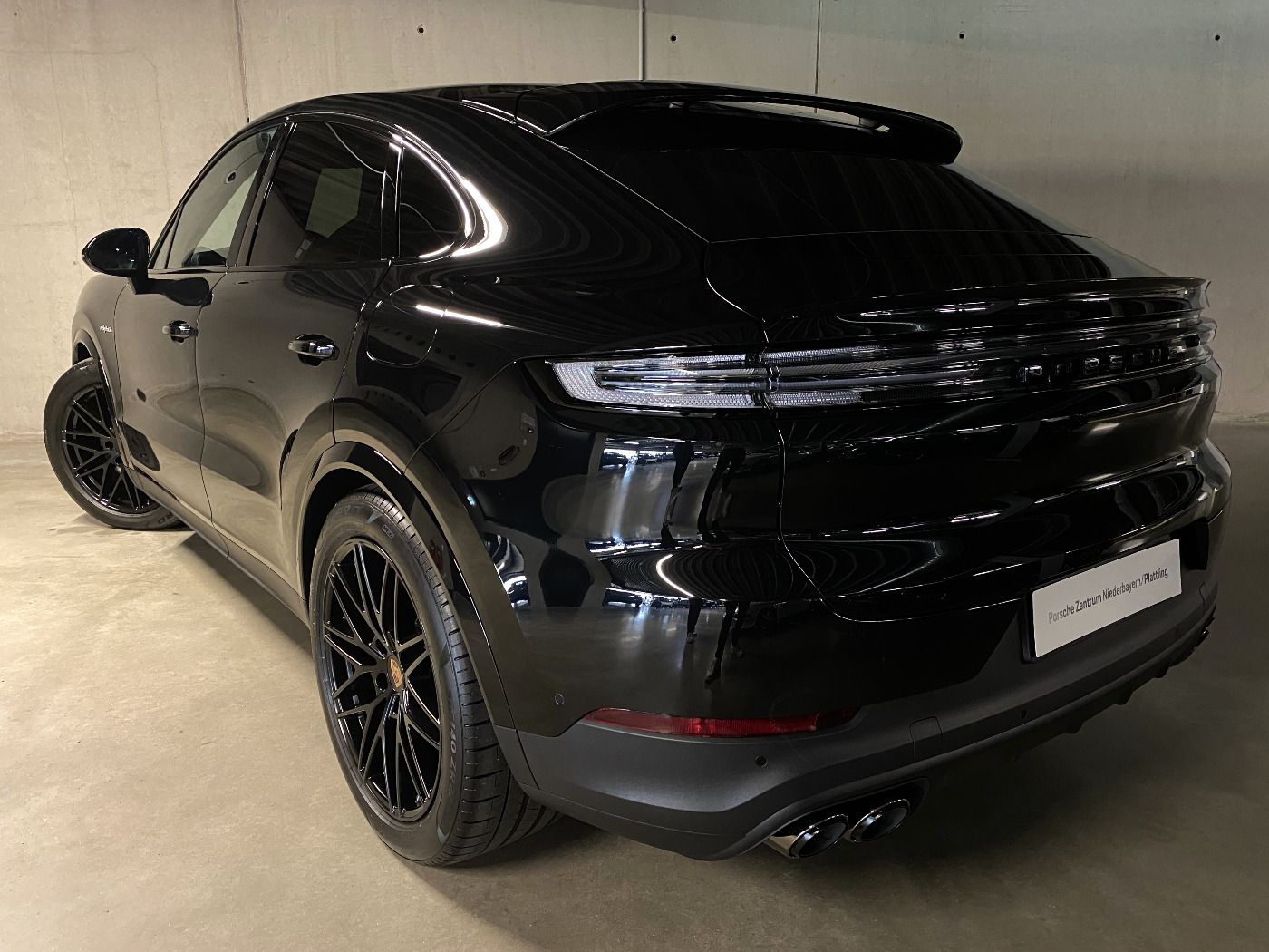 Porsche Cayenne E-Hybrid Coupe | Luftfederung | el. AHK