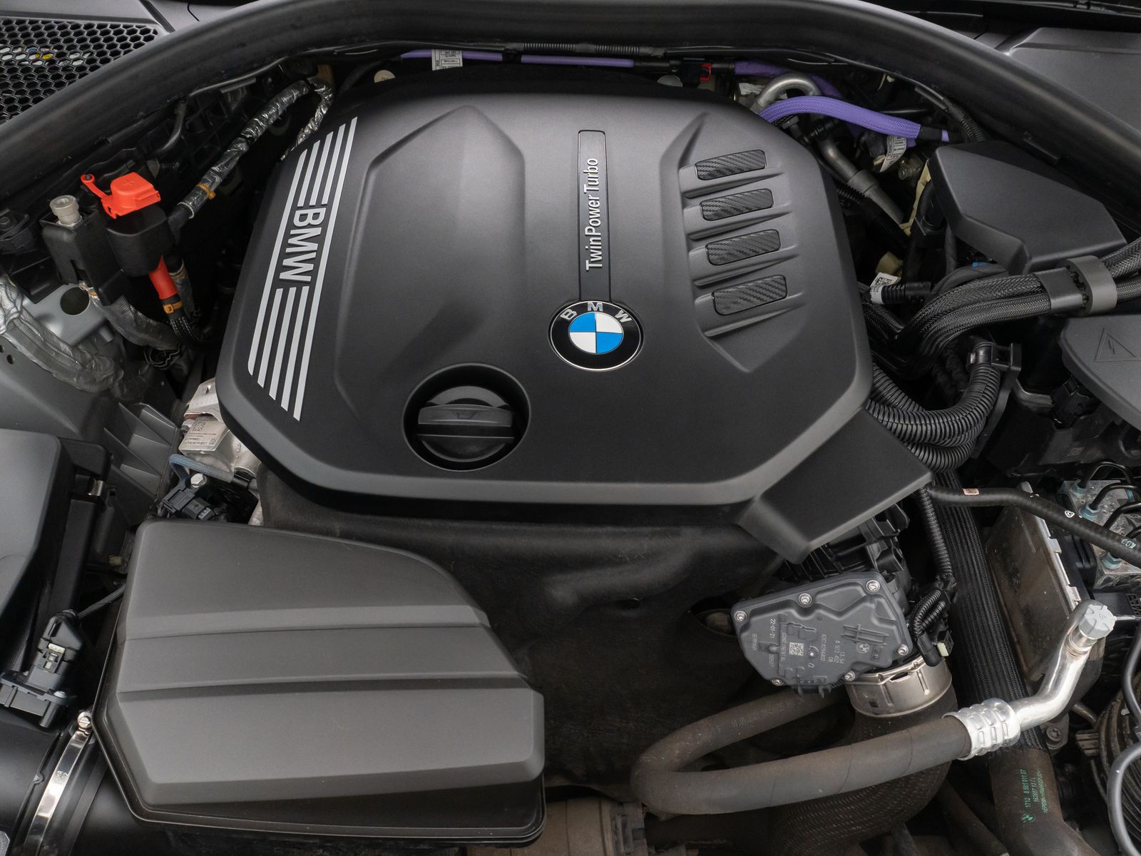BMW 320d SportLine - Samsaru's Car Outlet
