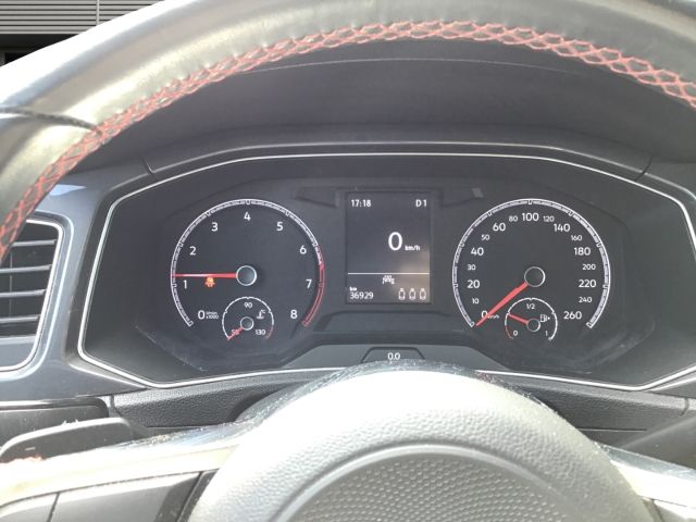 Volkswagen T-Roc Sport DSG - Samsaru's Car Outlet