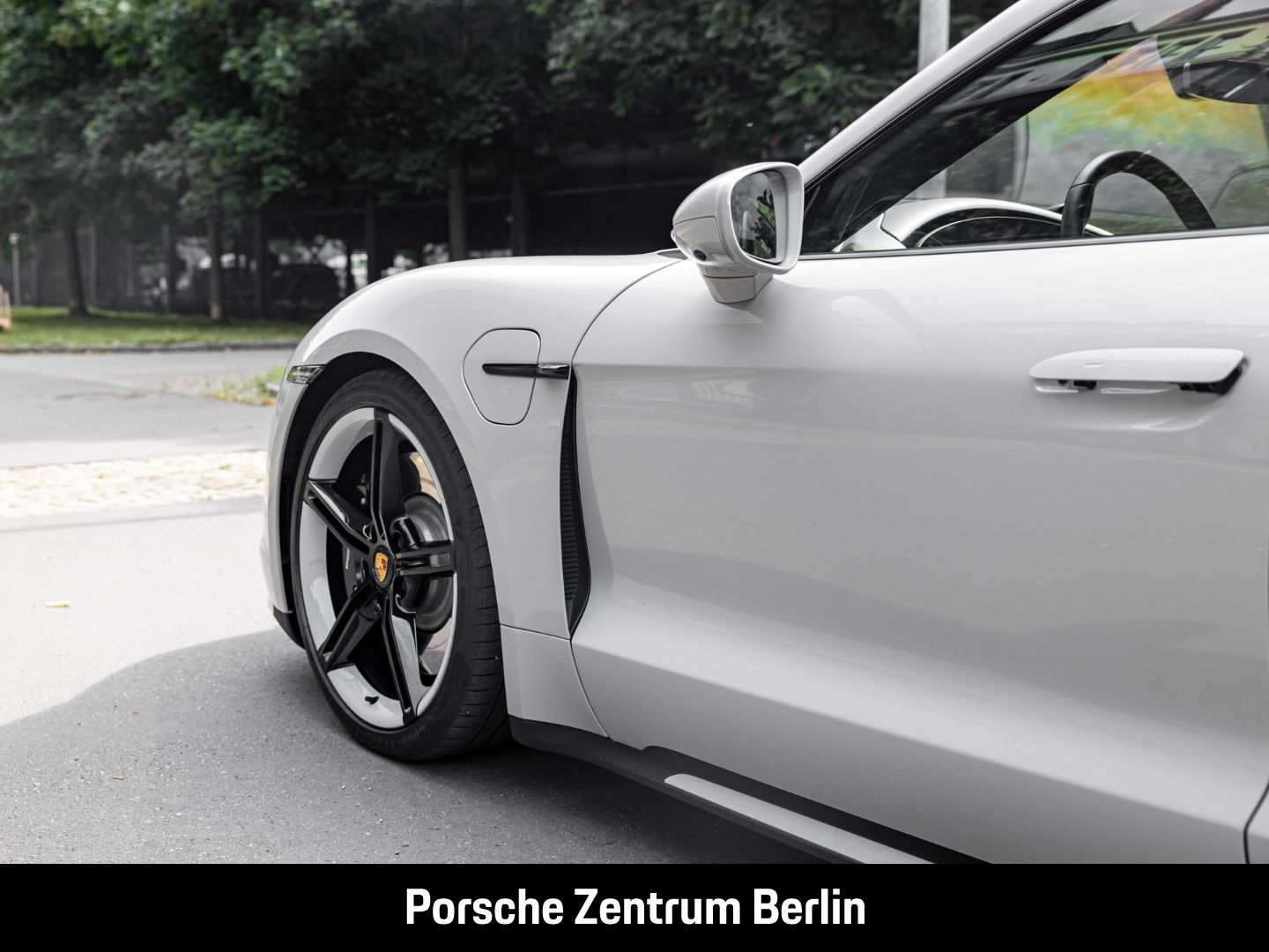 Porsche Taycan Turbo Sport Turismo Burmester Panorama