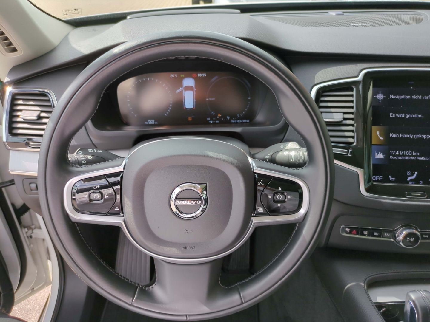 Volvo XC90 R Design Expression Recharge Plug-In Hybrid - Samsaru's Car Outlet