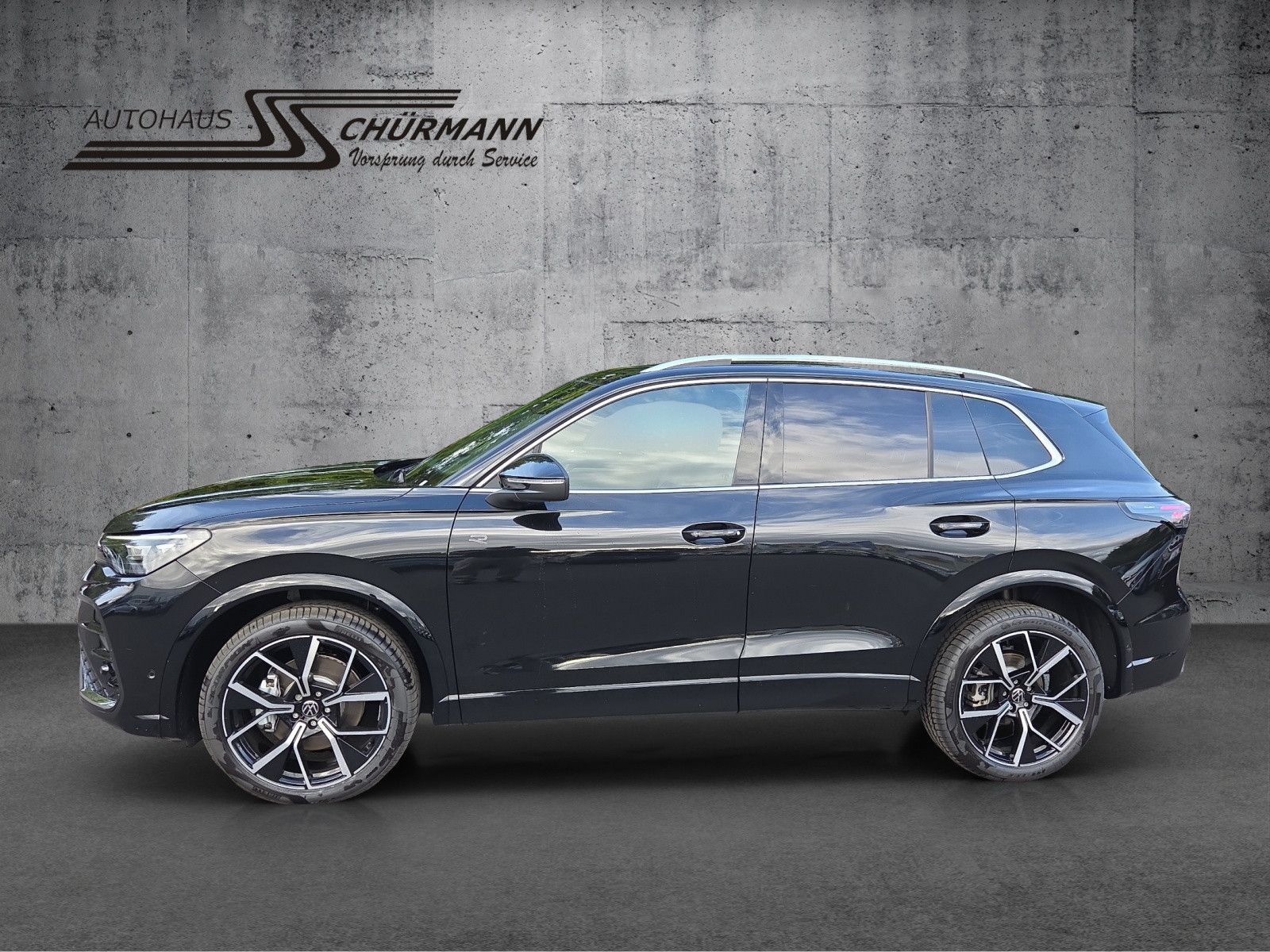 Volkswagen Tiguan R-Line 2.0 TDI SCR DSG 4MOTION Pano AHK