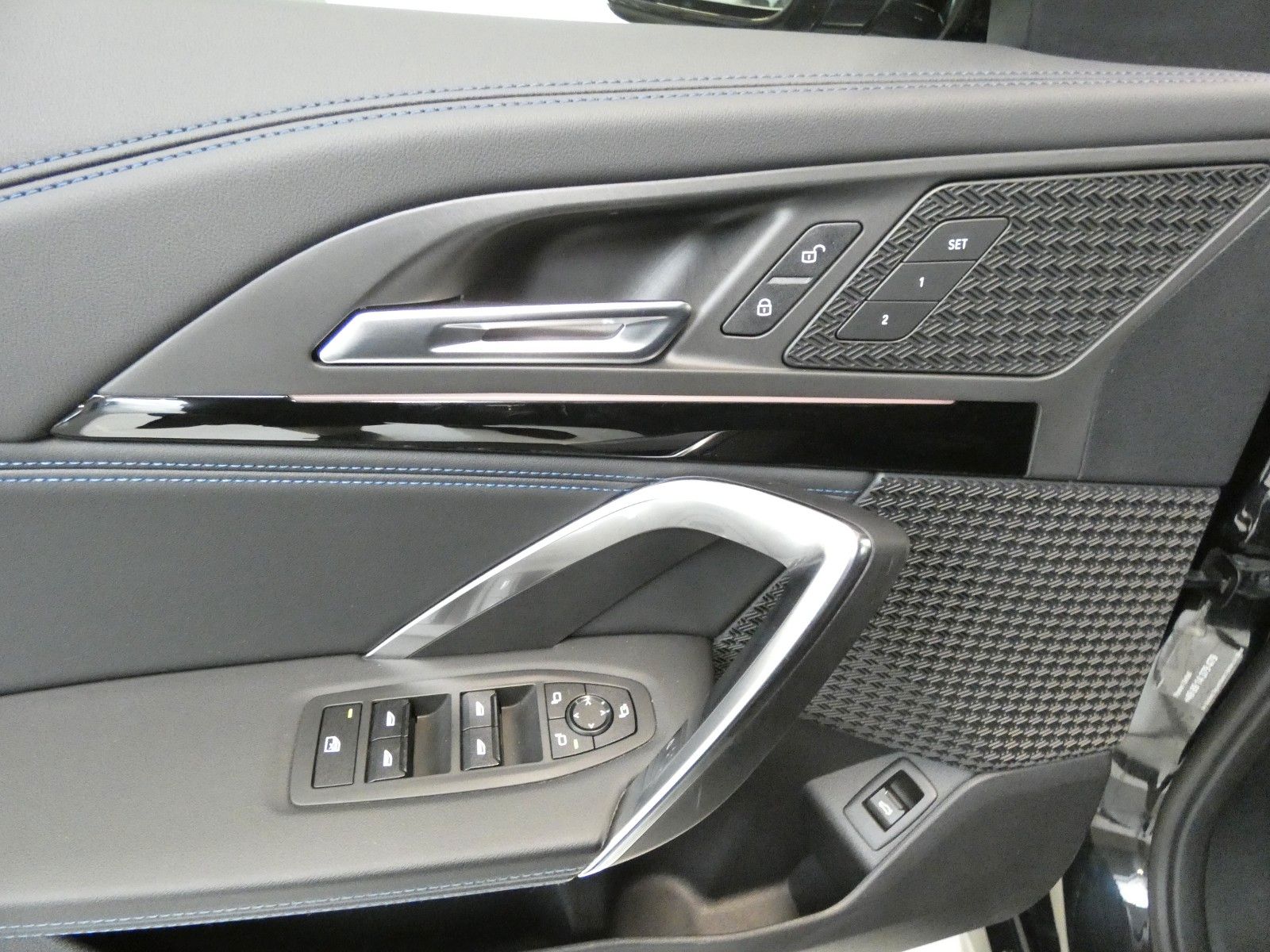 BMW X1 23d xDrive M Sportpaket - Samsaru's Car Outlet