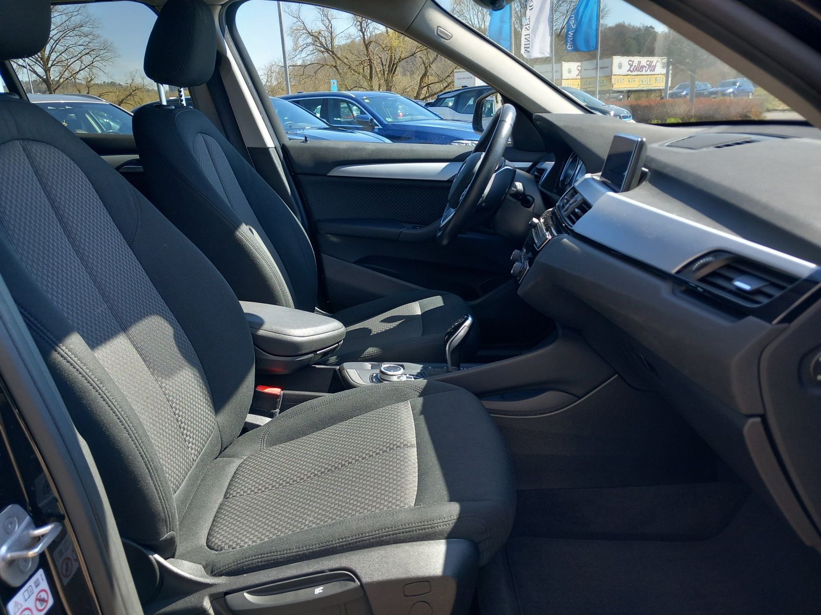 BMW X1 xDrive18d Aut. - Samsaru's Car Outlet