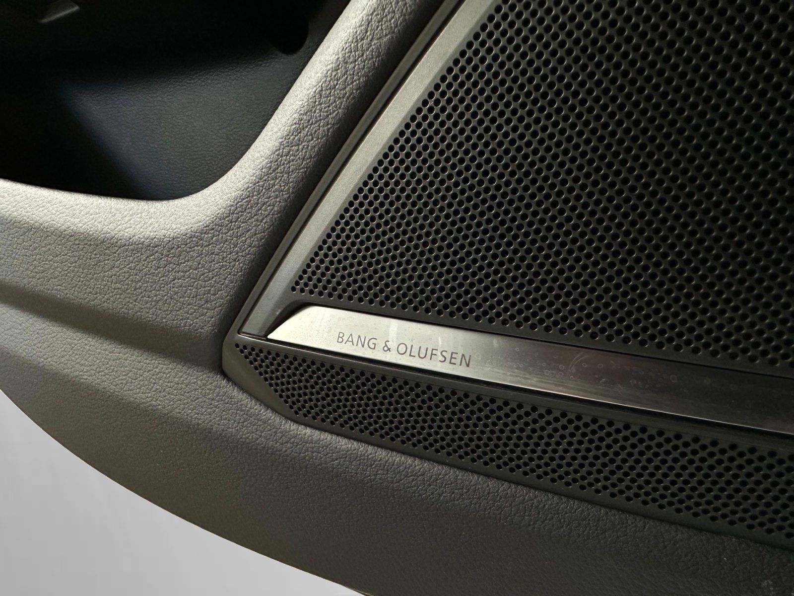 Audi RS6 Avant Pano|AHK|Standhzg.|B&O|8-Fach|LED