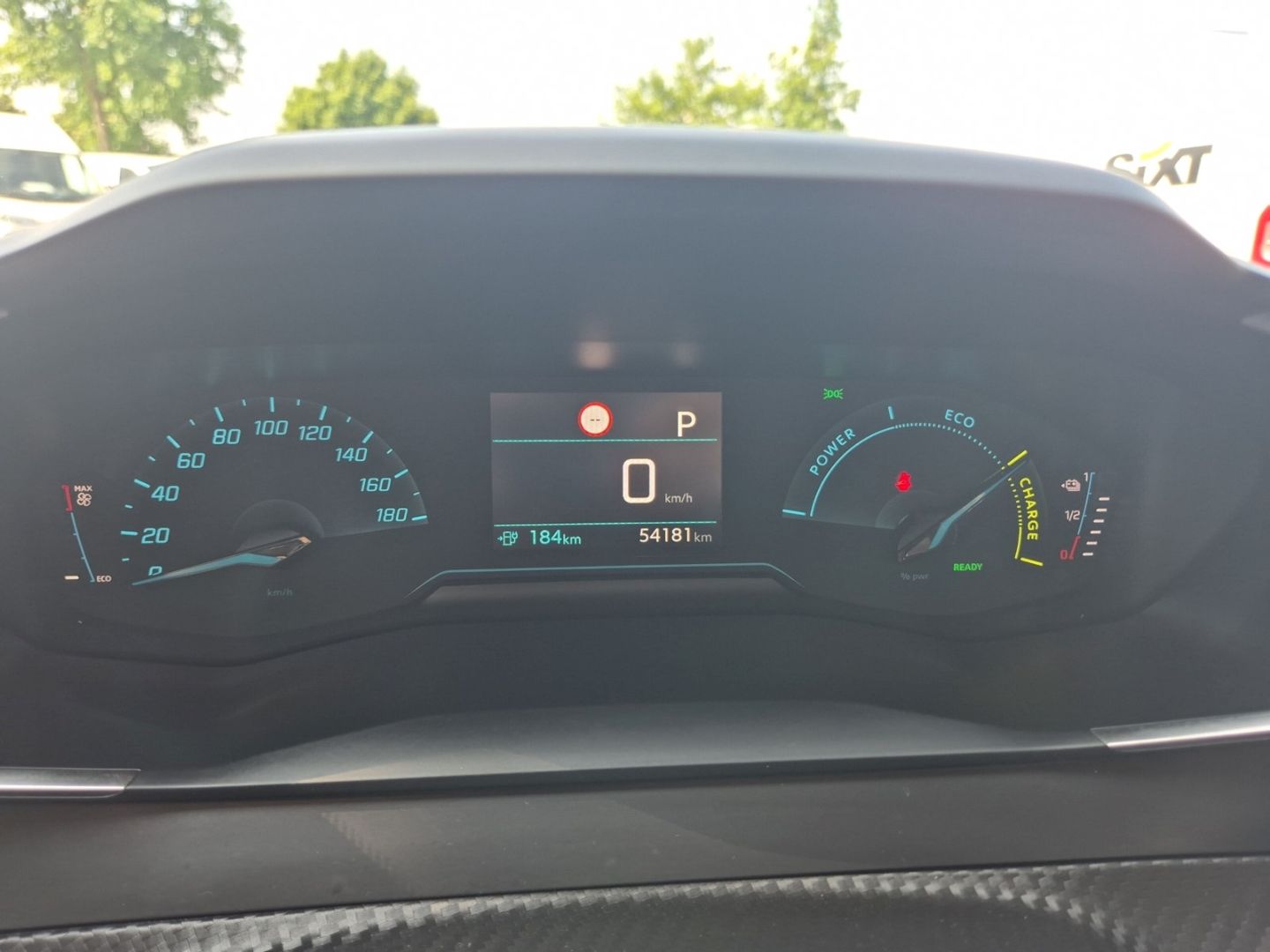 Peugeot 2008 Active Elektro - Samsaru's Car Outlet