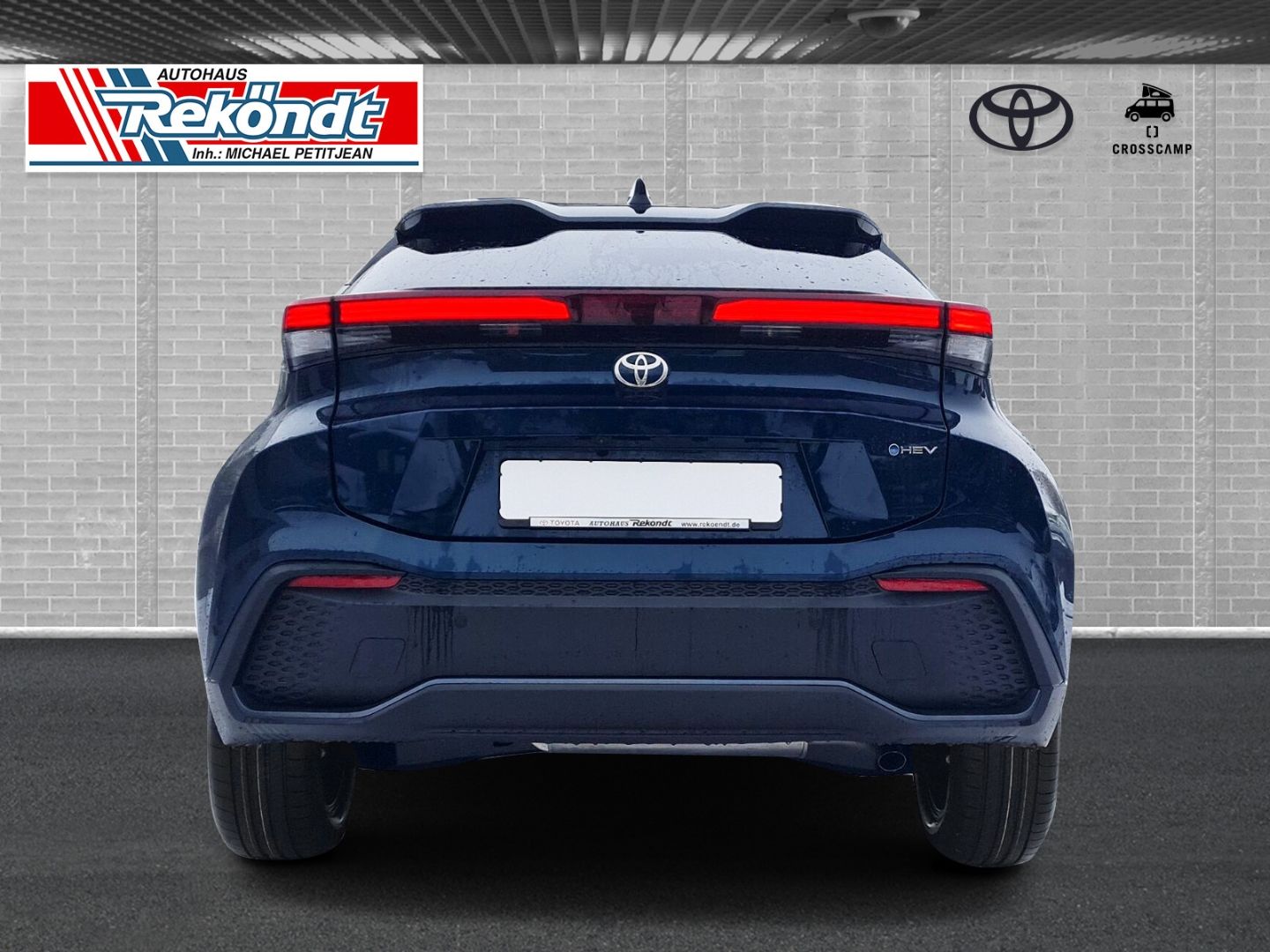 Toyota C-HR 4x2 Team Deutschland - Samsaru's Car Outlet