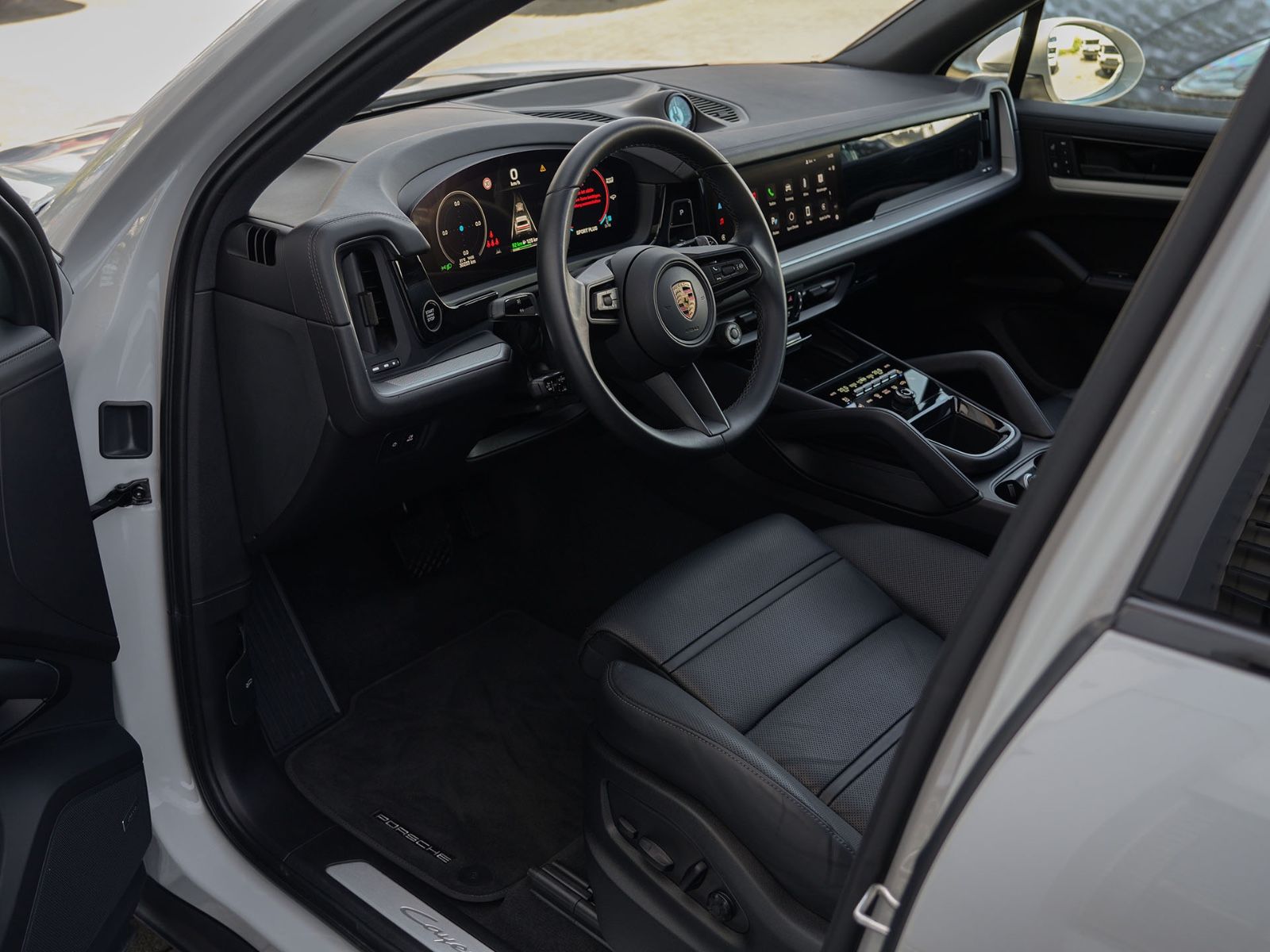 Porsche E-Hybrid INNODRIVE-LUFTF.-PANO-AHK-MASSAGE-VOLL