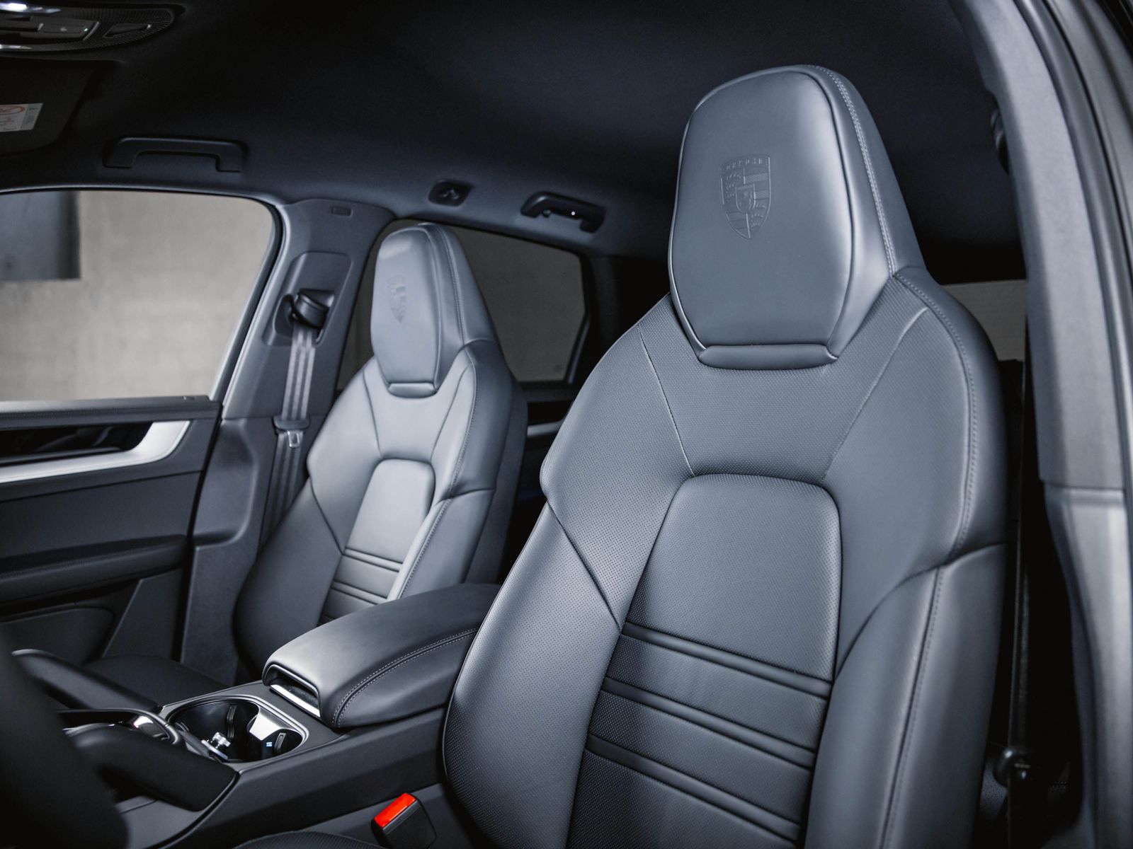 Porsche Cayenne E-Hybrid Sportabgasanlage Sportlenkrad