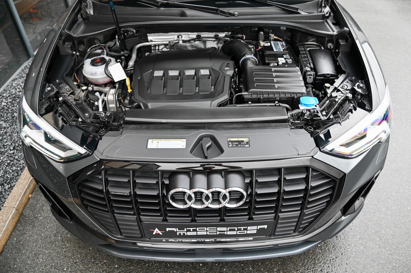 Audi Q3 40 TFSI quattro S line - Samsaru's Car Outlet
