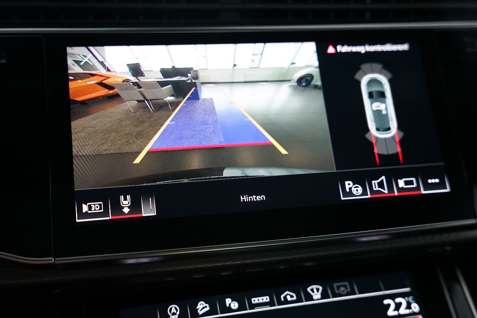 Audi RSQ8 | HuD | Keramik | Pano | 305 km/h | 23"