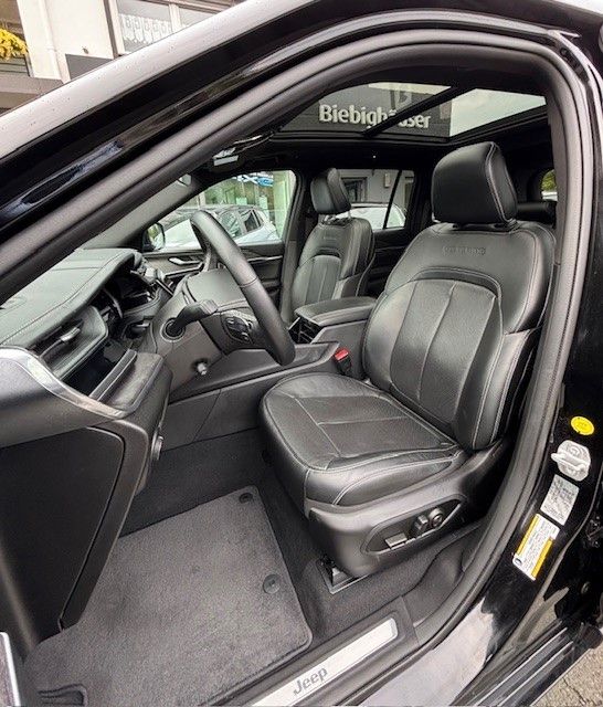 Jeep Grand Cherokee Overland Plug-In-Hybrid 4xe