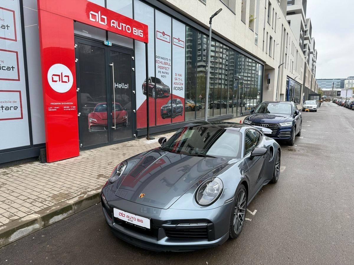 Porsche 911 Turbo - Samsaru's Car Outlet