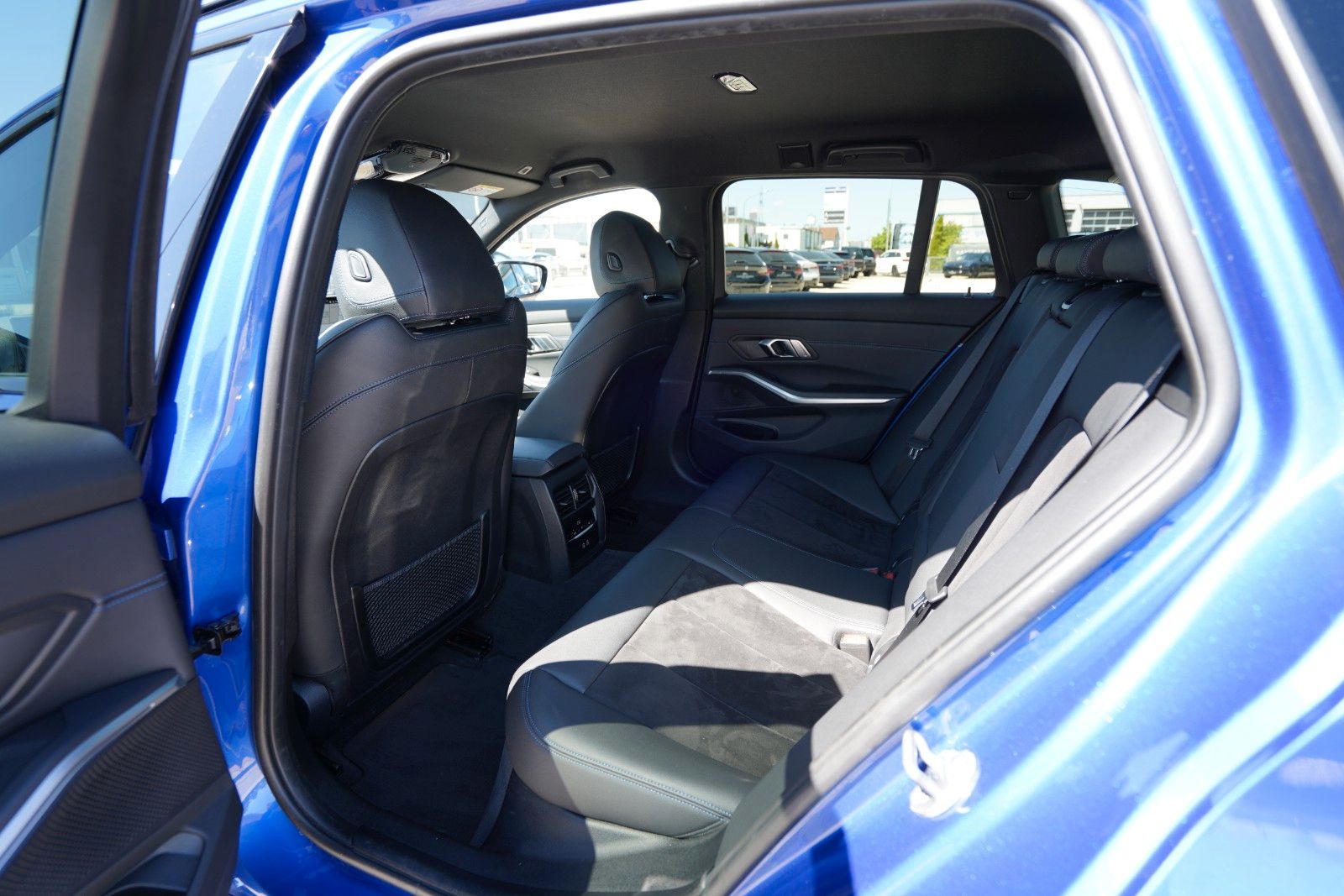 BMW 320d xDrive M Sport - Samsaru's Car Outlet