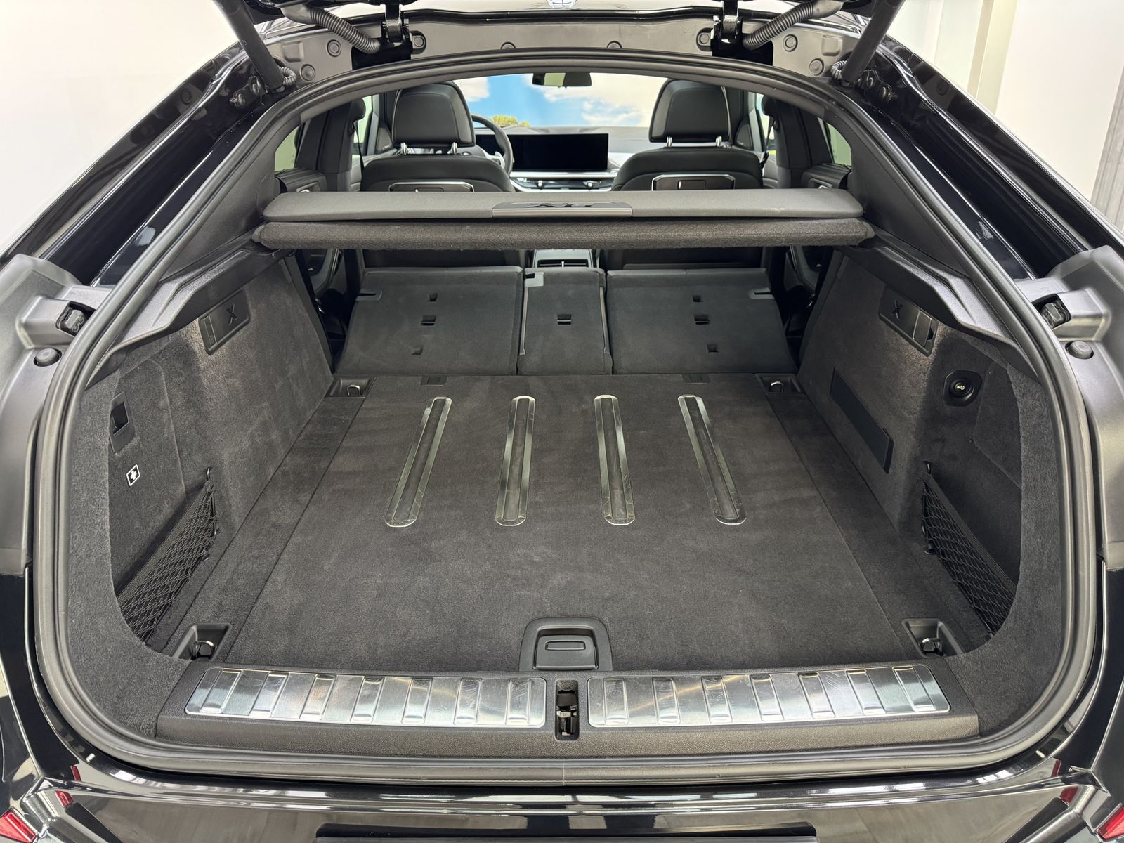 BMW X6 xDr30d M Sport Pro 22'' Sitzlüft. ACC 360°AHK