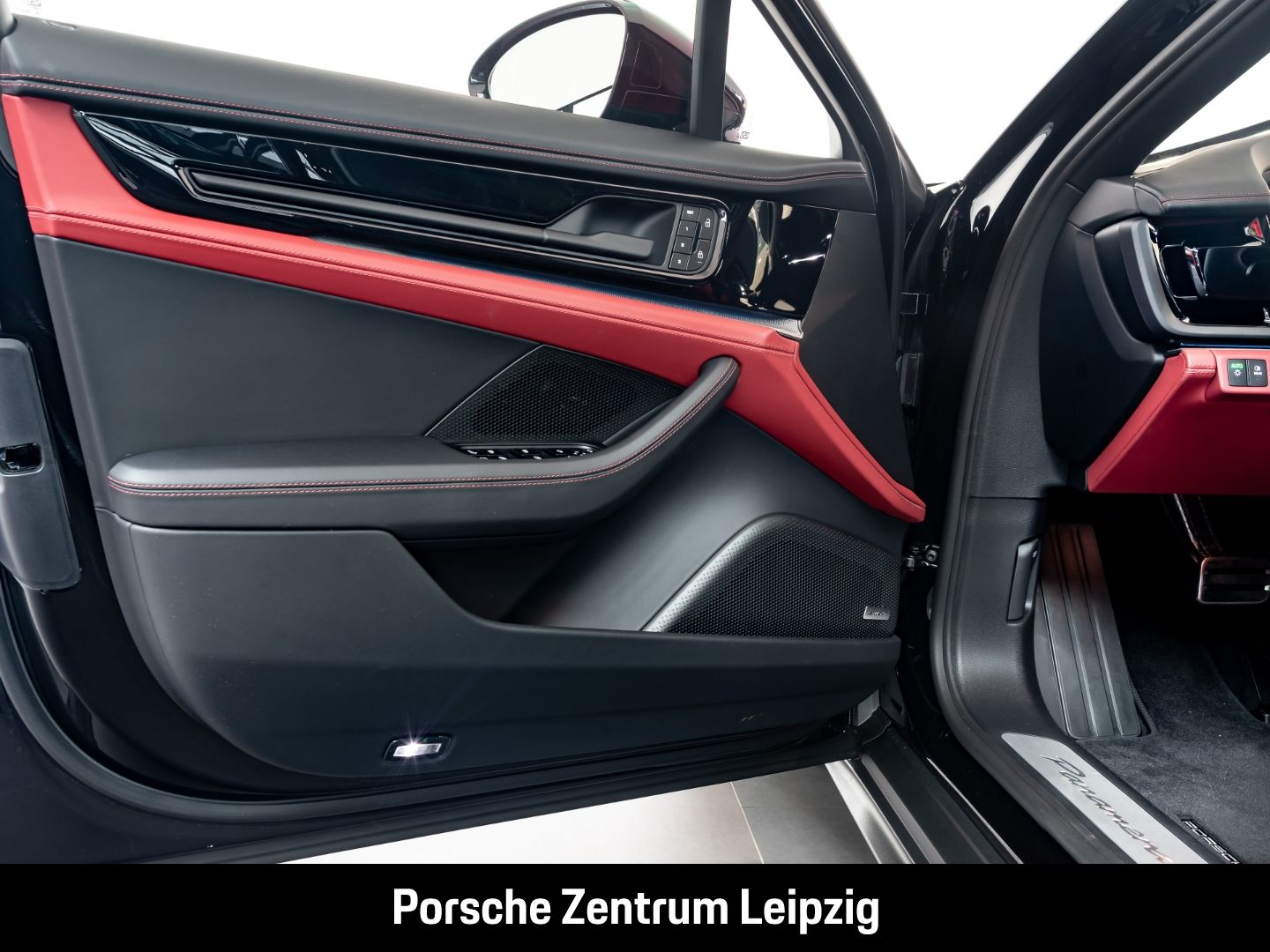 Porsche Panamera 4 E-Hybrid Massage Sportabgas HeadUp